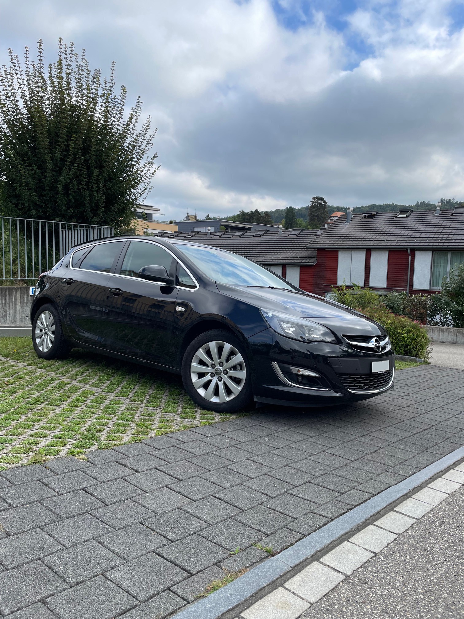 OPEL Astra 1.6i 16V Turbo Cosmo Automatic