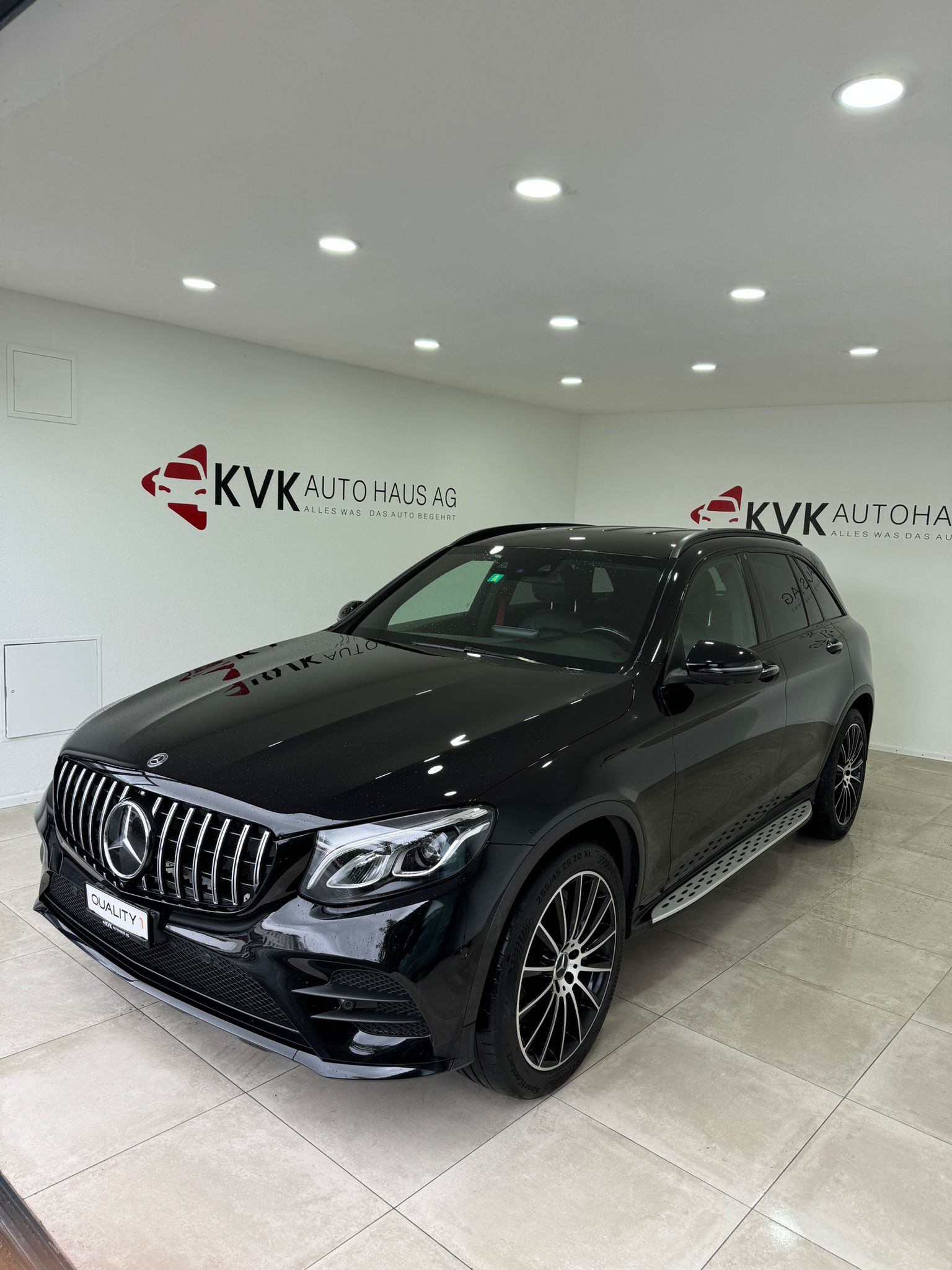 MERCEDES-BENZ GLC 250 d AMG Line 4Matic 9G-Tronic**Wunderschöner SUV**12 Monate Garantie**8-fach Bereifung**