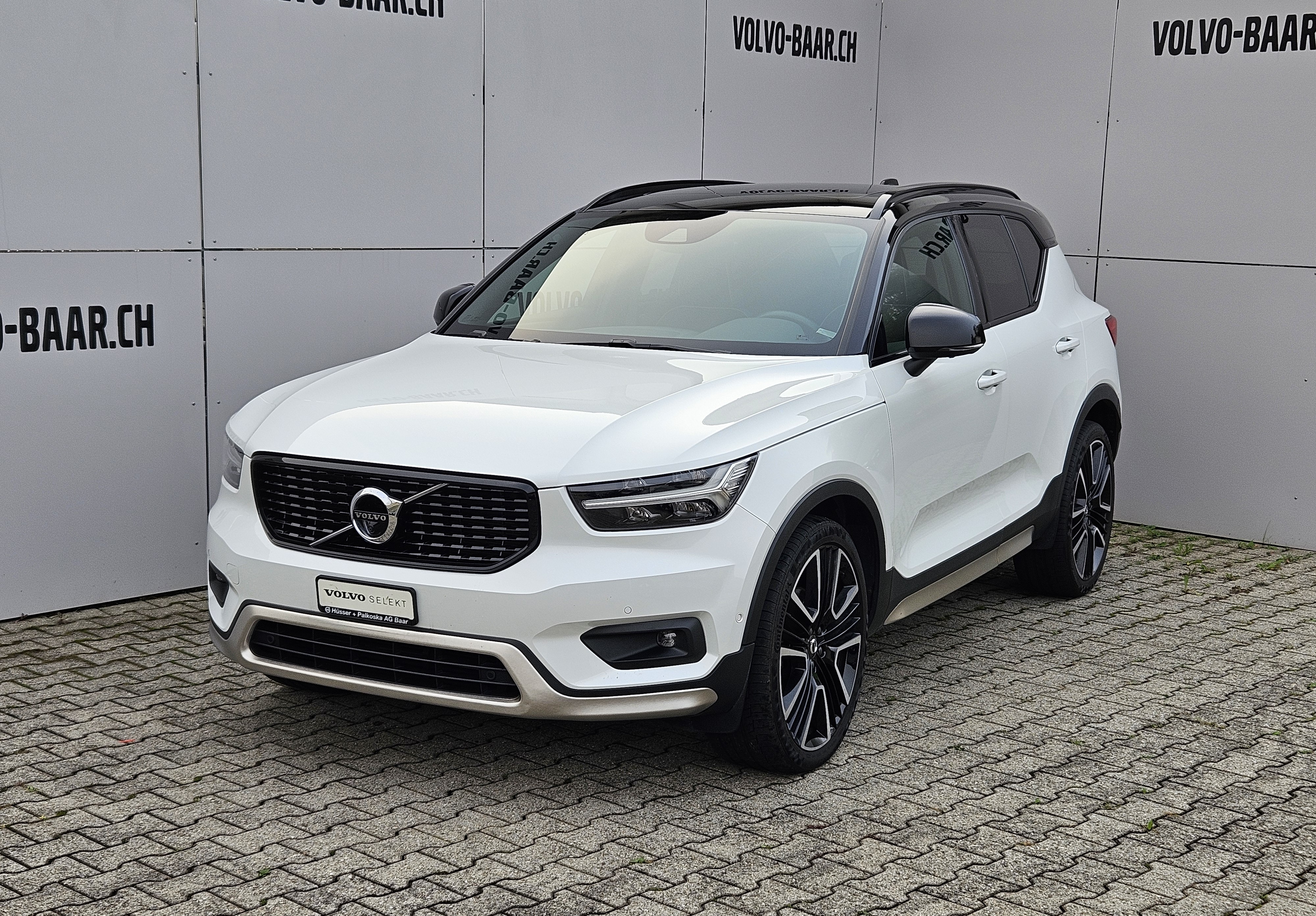 VOLVO XC40 2.0 T5 R-Design AWD