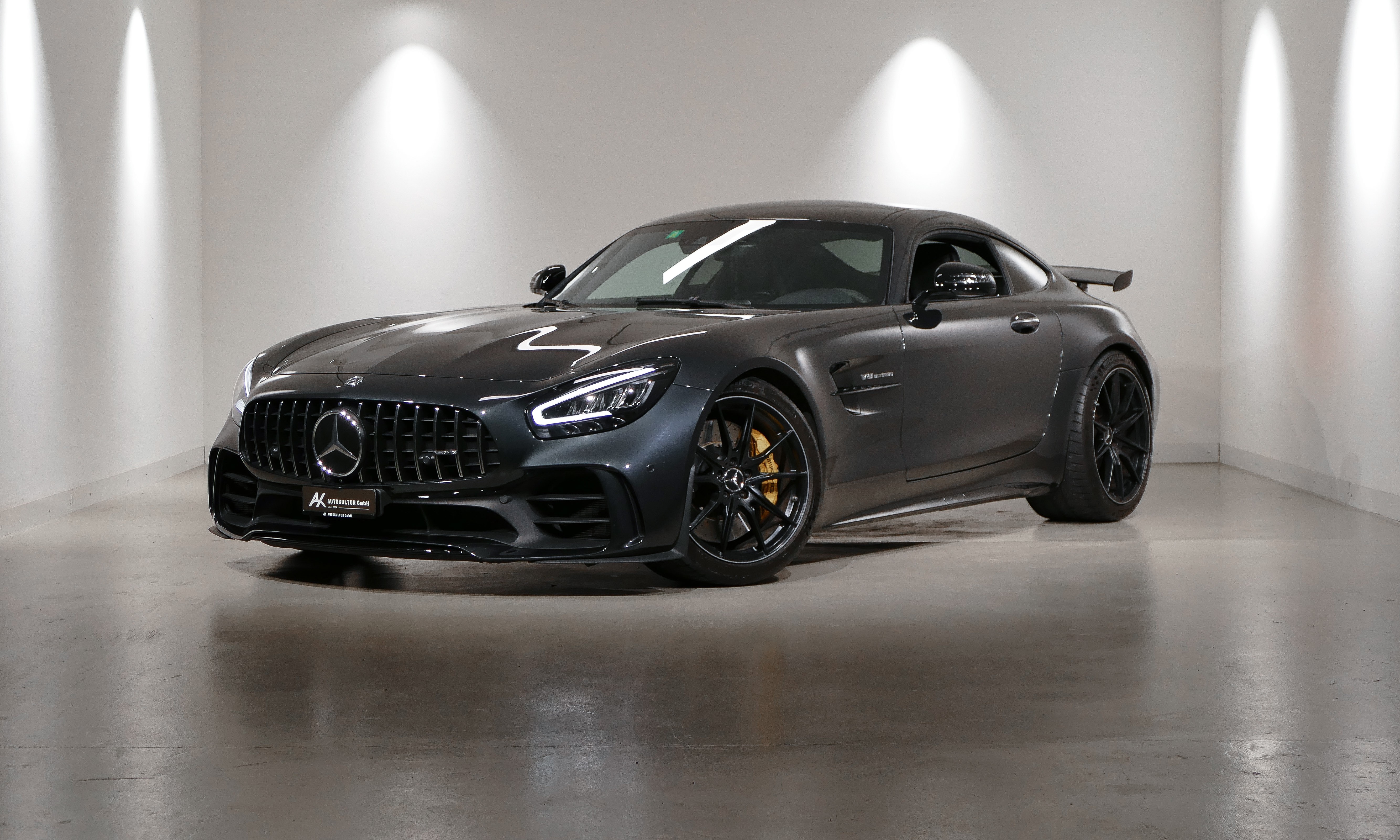 MERCEDES-BENZ AMG GT R Speedshift DCT