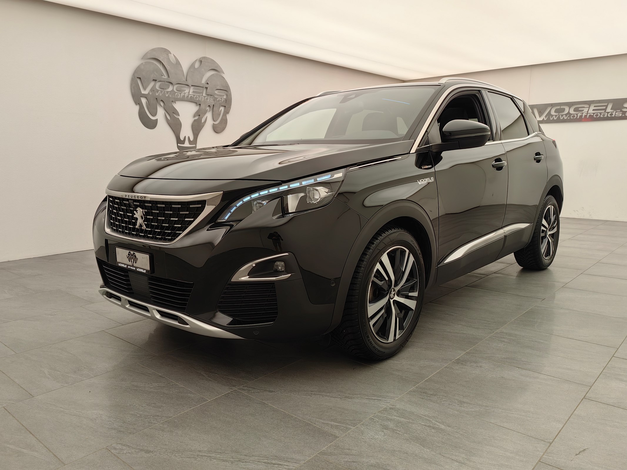 PEUGEOT 3008 1.6i PureTech GT Line