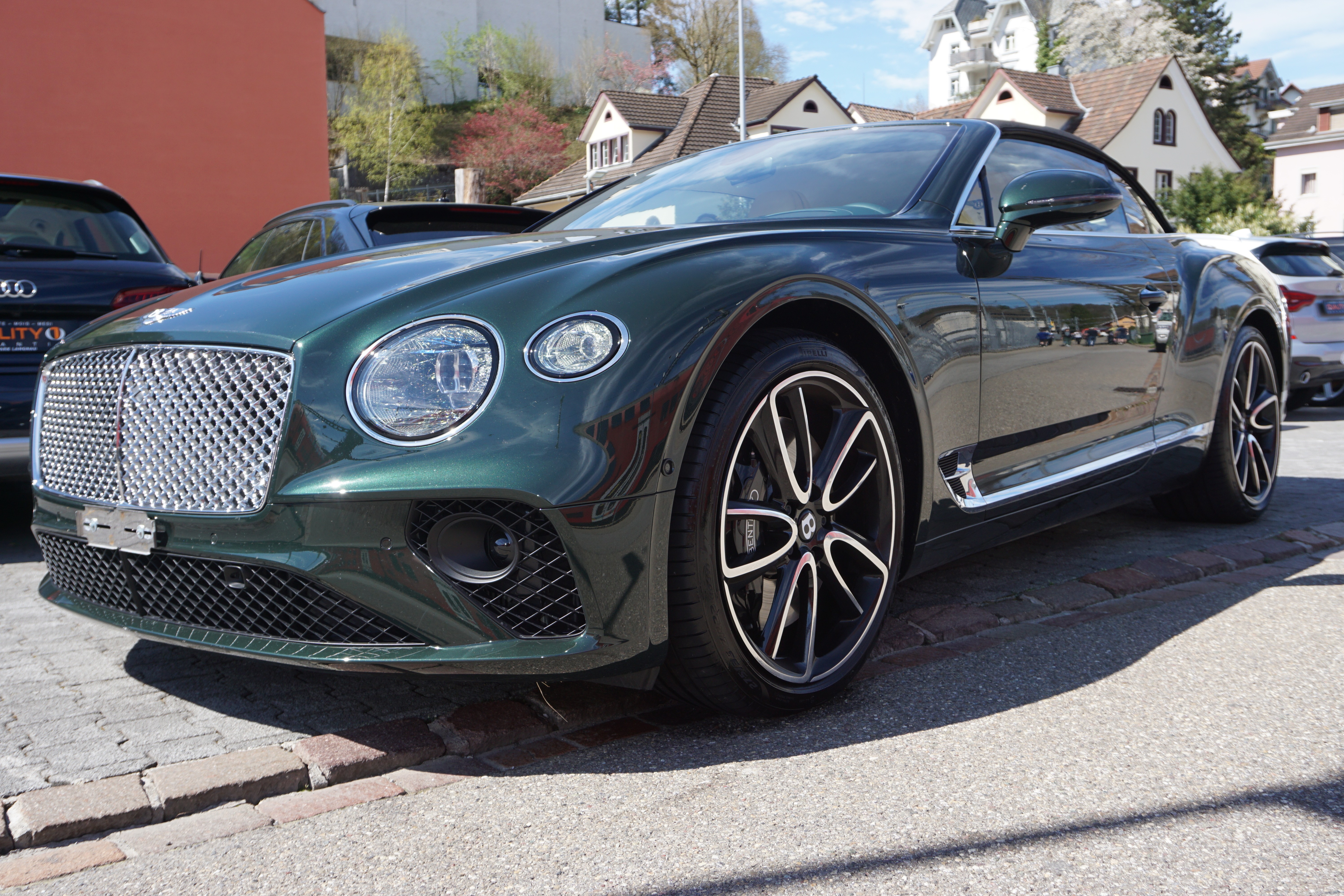 BENTLEY Continental GTC 4.0 V8 Mulliner