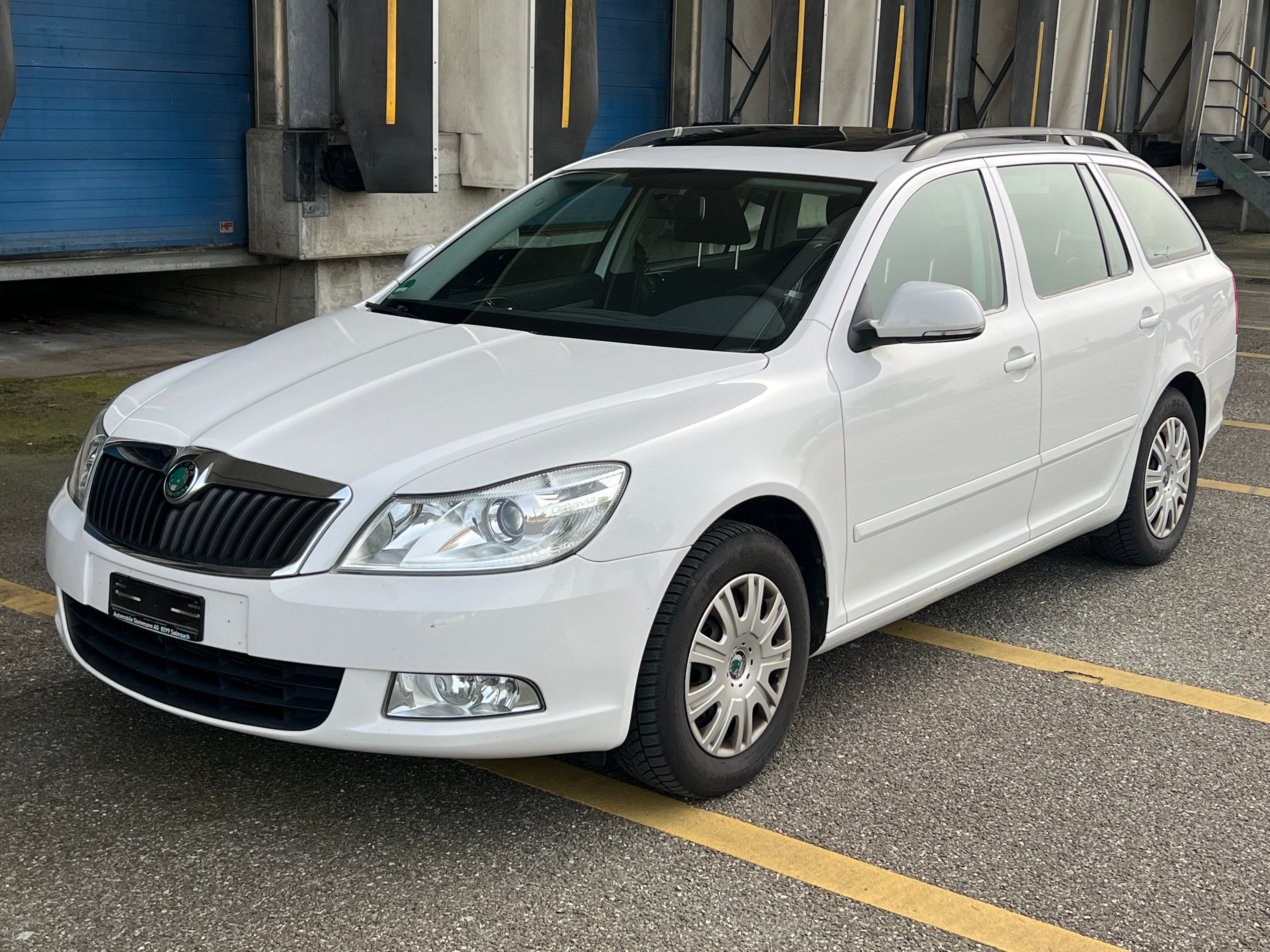 SKODA Octavia Combi 1.6 TDI Ambition