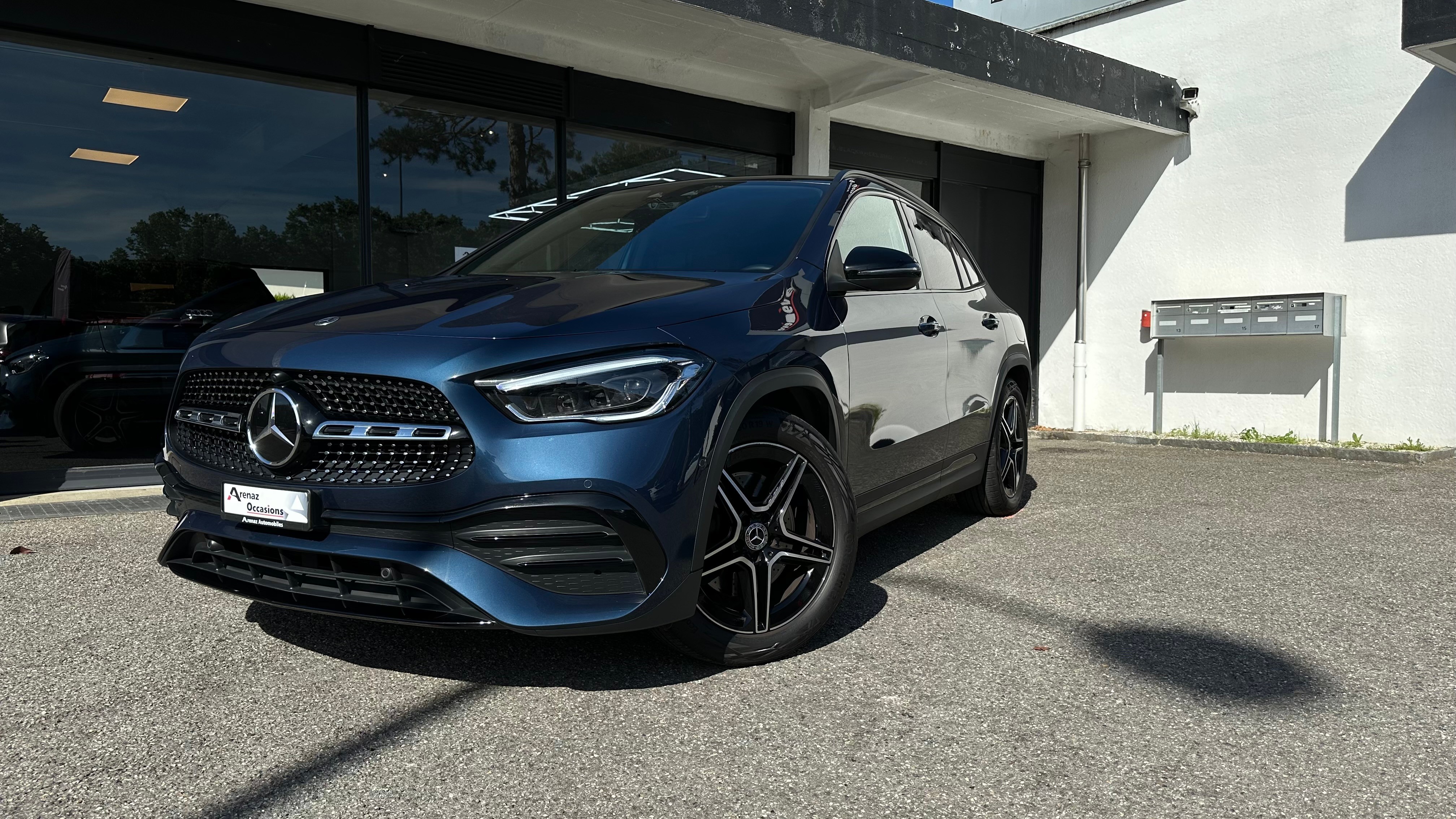 MERCEDES-BENZ GLA 250 4Matic AMG Line 8G-DCT