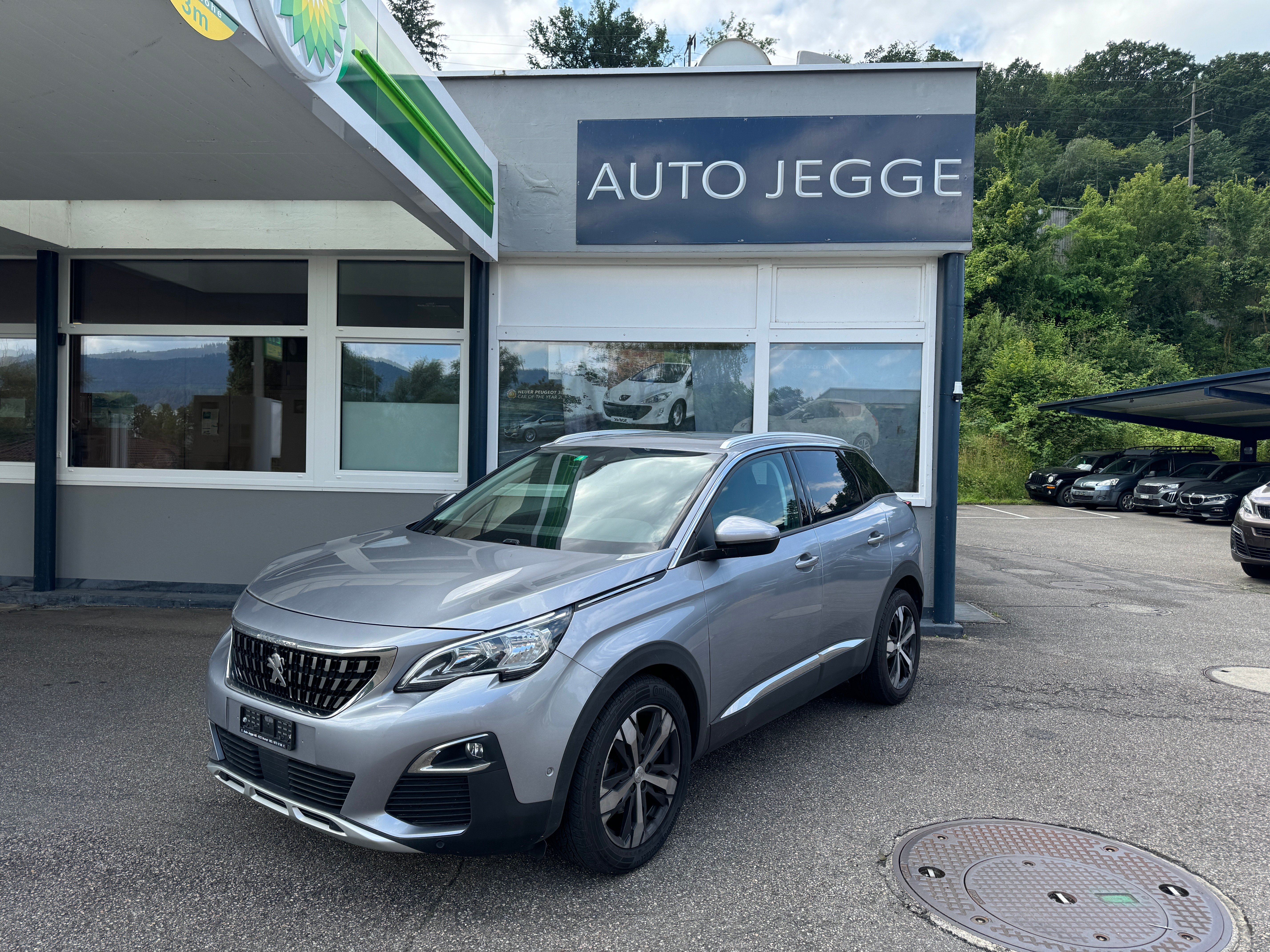 PEUGEOT 3008 1.2 PureTech Allure EAT