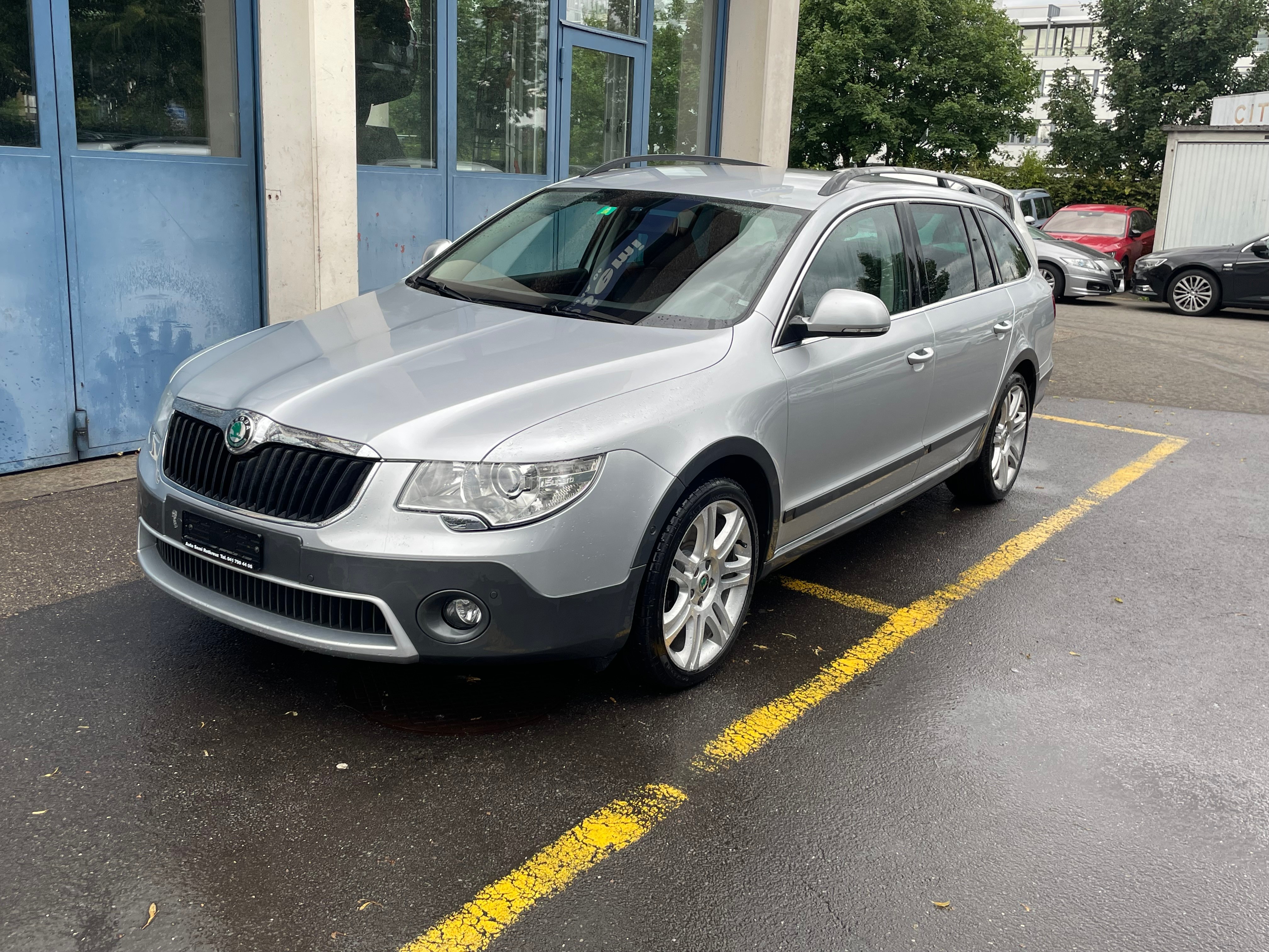 SKODA Superb Combi 2.0 TDi Elegance 4x4