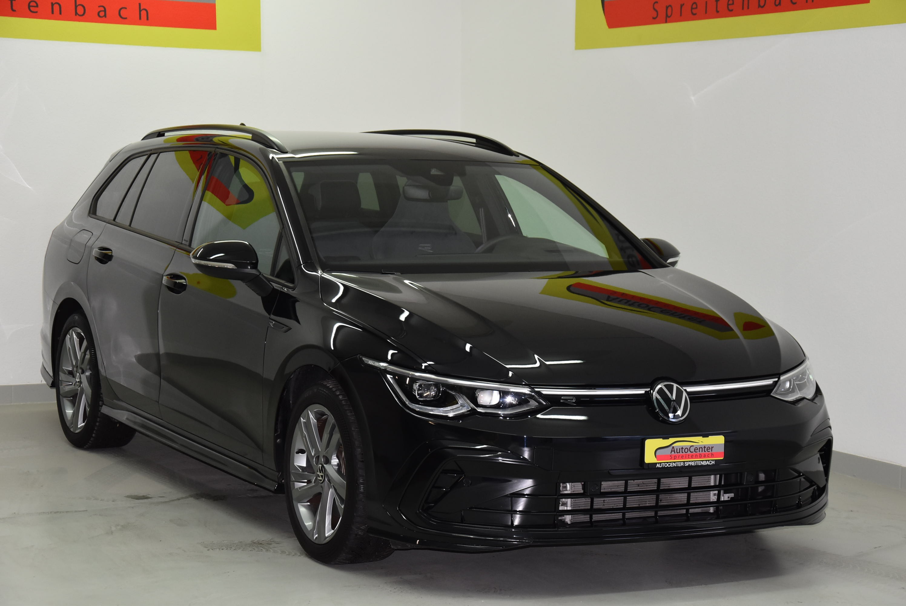 VW Golf Variant 2.0 TSI R-Line DSG 4Motion