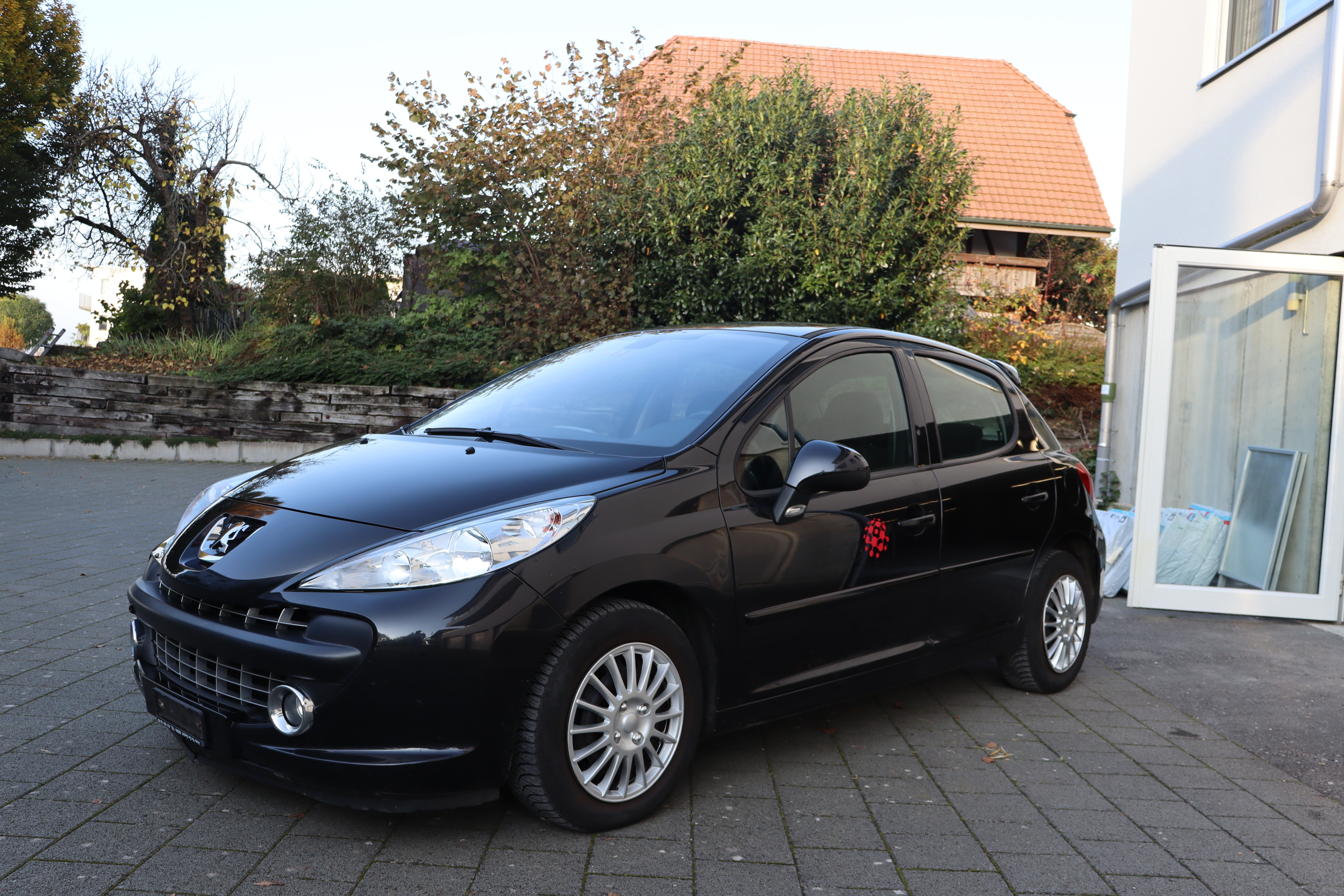 PEUGEOT 207 1.6 HDI XT Premium