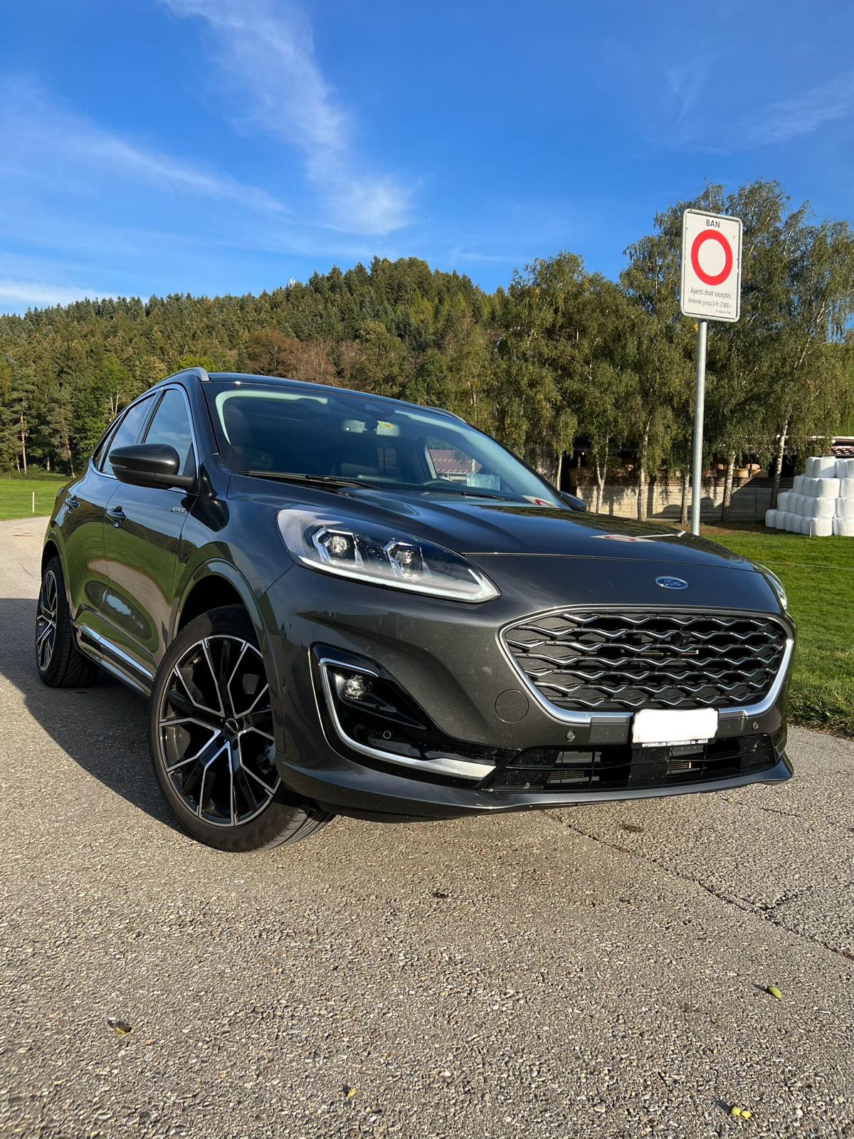 FORD Kuga 2.5 FHEV Vignale 4WD