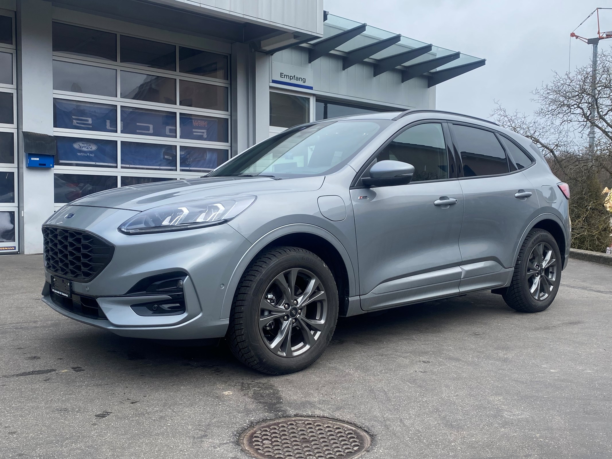 FORD Kuga 2.5 PHEV ST-Line X 2WD