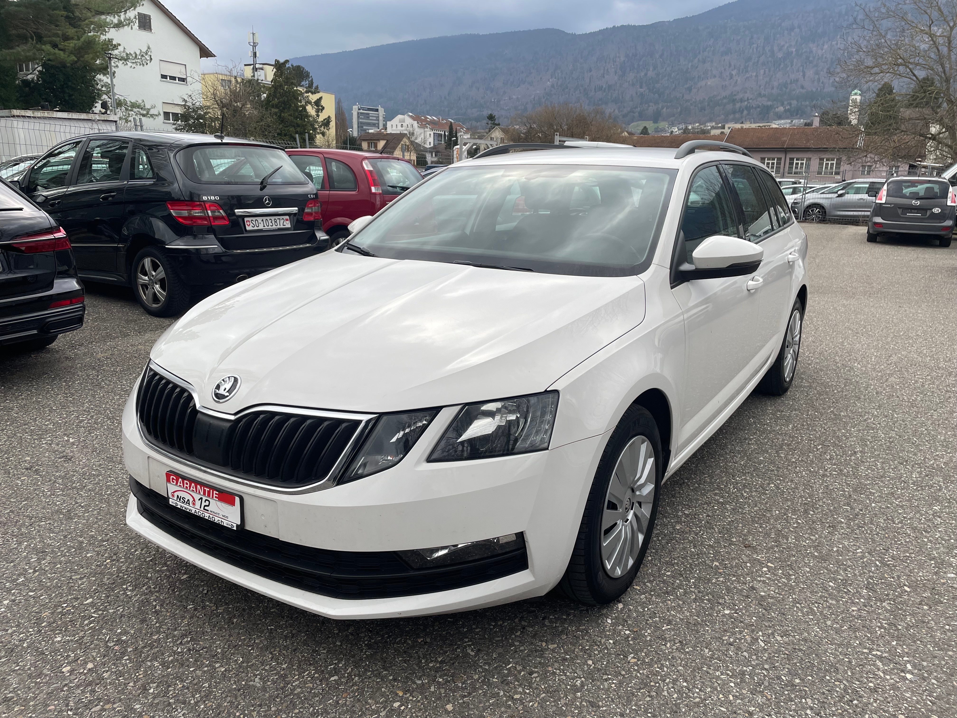 SKODA Octavia Combi 1.6 TDI Ambition * Gr. Navi * Klima--auto * PDC H * Tempomat * Ab MFK 12.2022