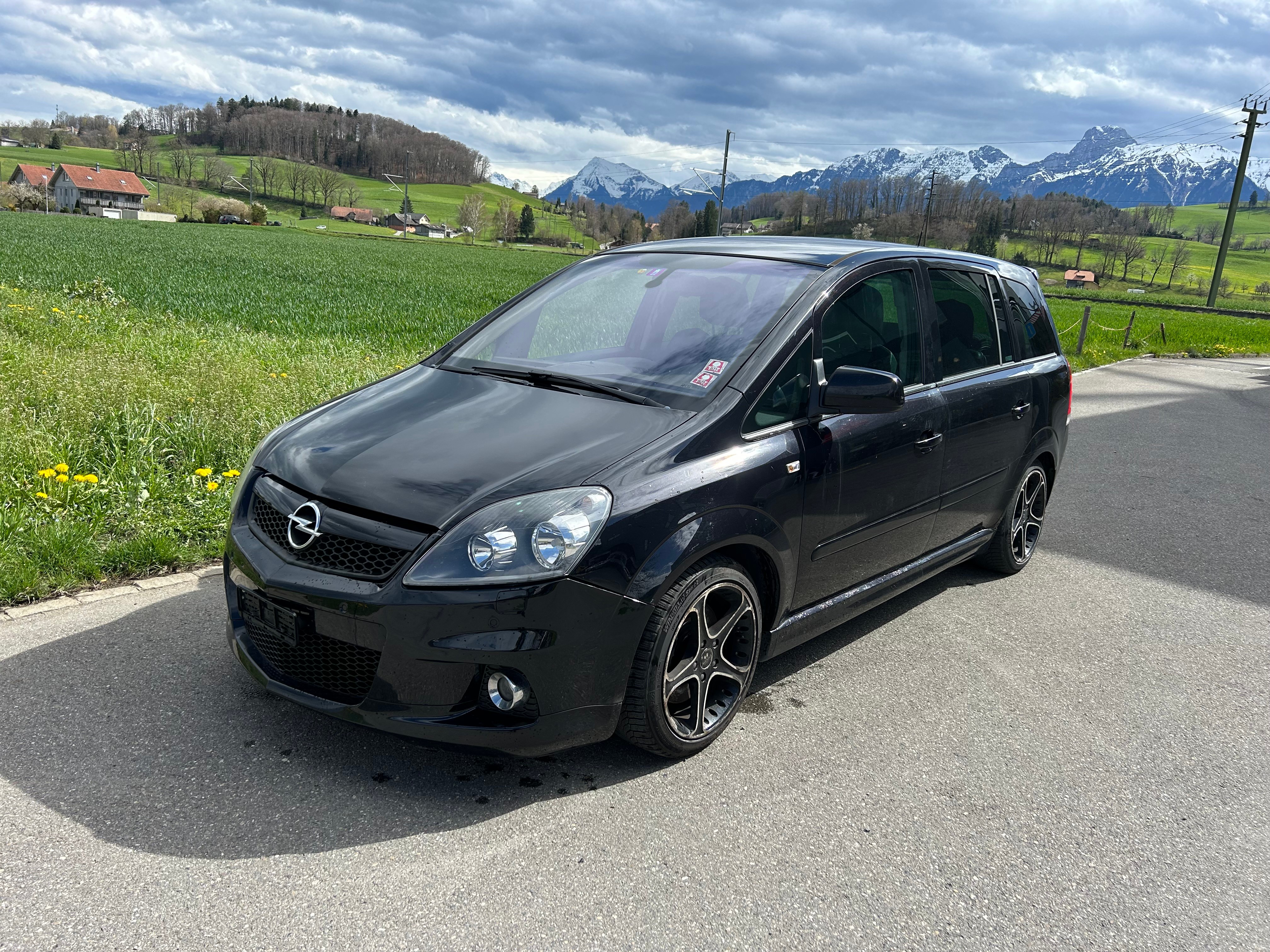 OPEL Zafira 2.0i 16V Turbo OPC