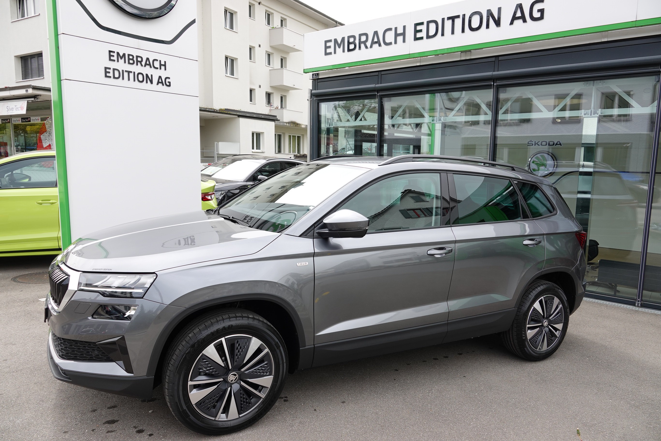 SKODA Karoq 1.5 TSI Tour DSG