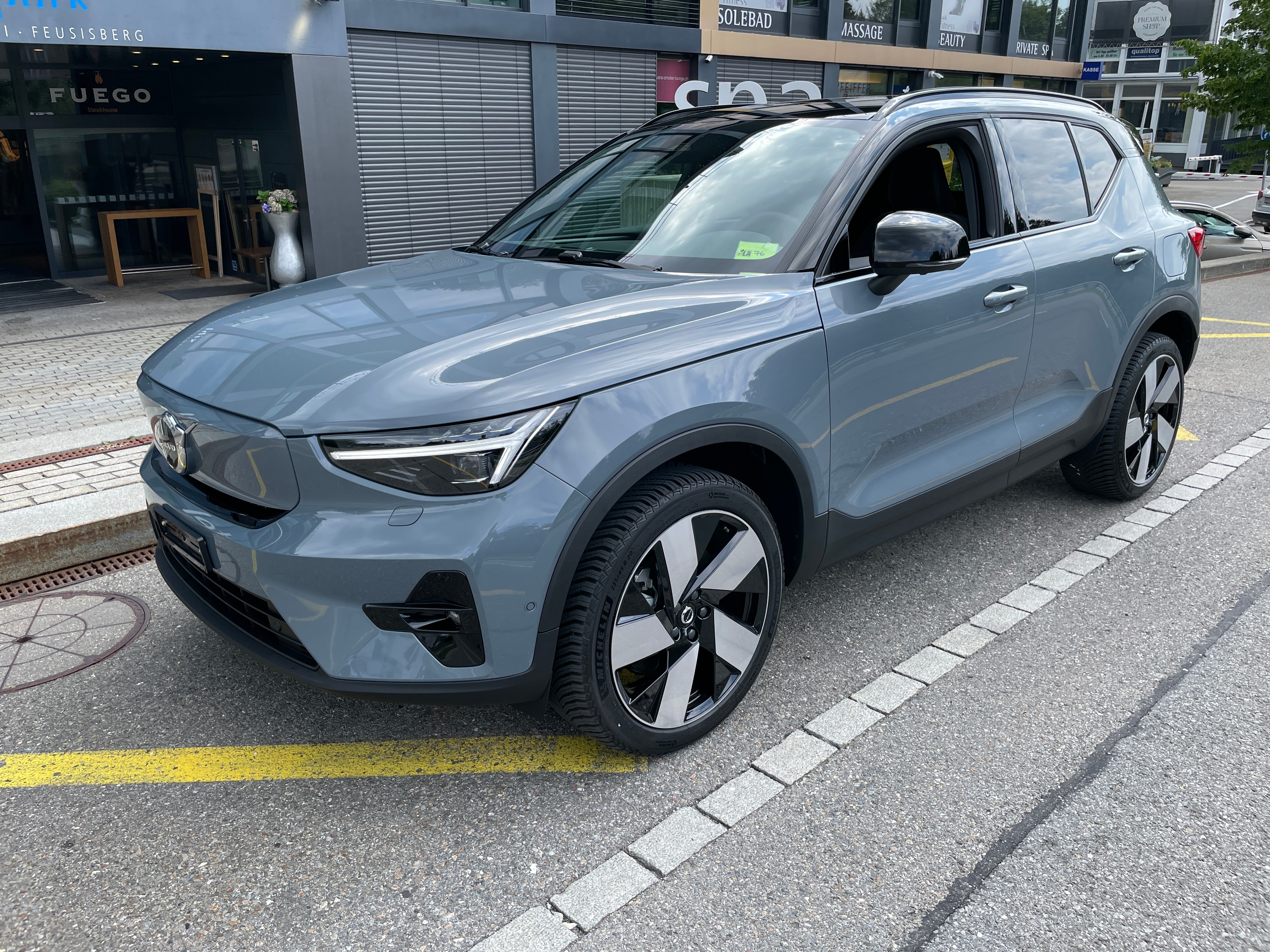 VOLVO XC40 Recharge P8 Twin AWD Pure Electric Ultimate