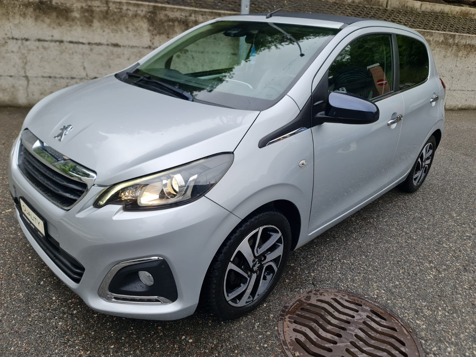 PEUGEOT 108 1.0 VTi Collection Top ETG