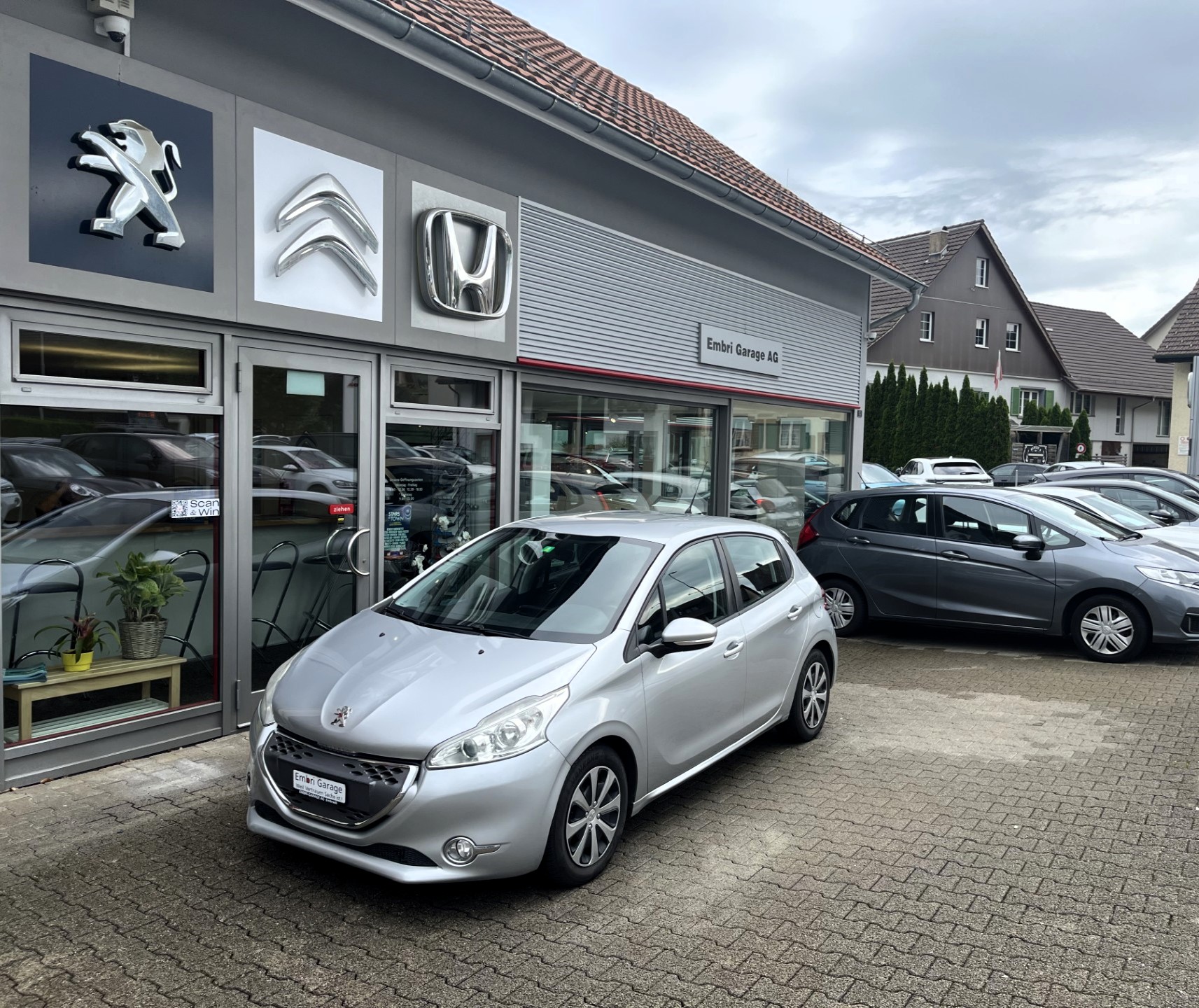 PEUGEOT 208 1.4 e-HDi Active EGS5