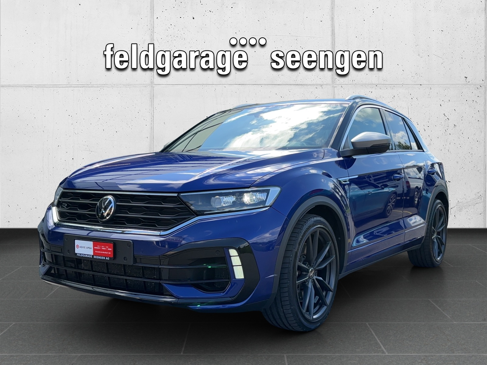 VW T-Roc 2.0 TSI R DSG 4Motion mit AHK & Panorama-Schiebedach