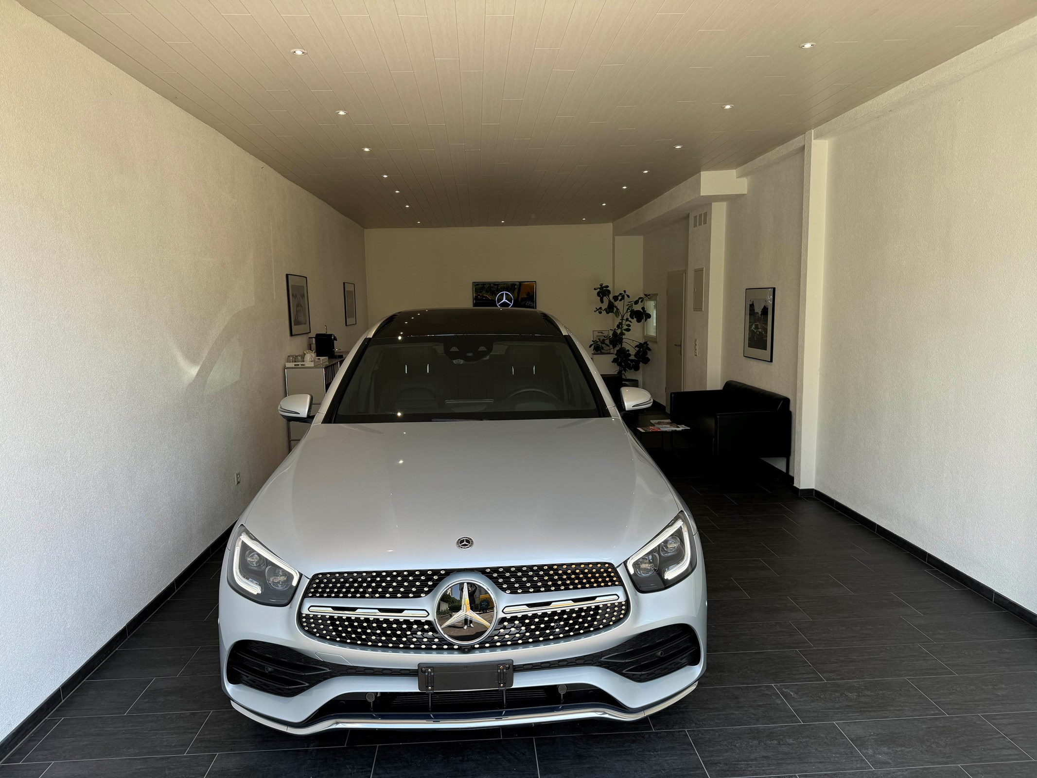 MERCEDES-BENZ GLC 200 AMG Line 4Matic 9G-Tronic