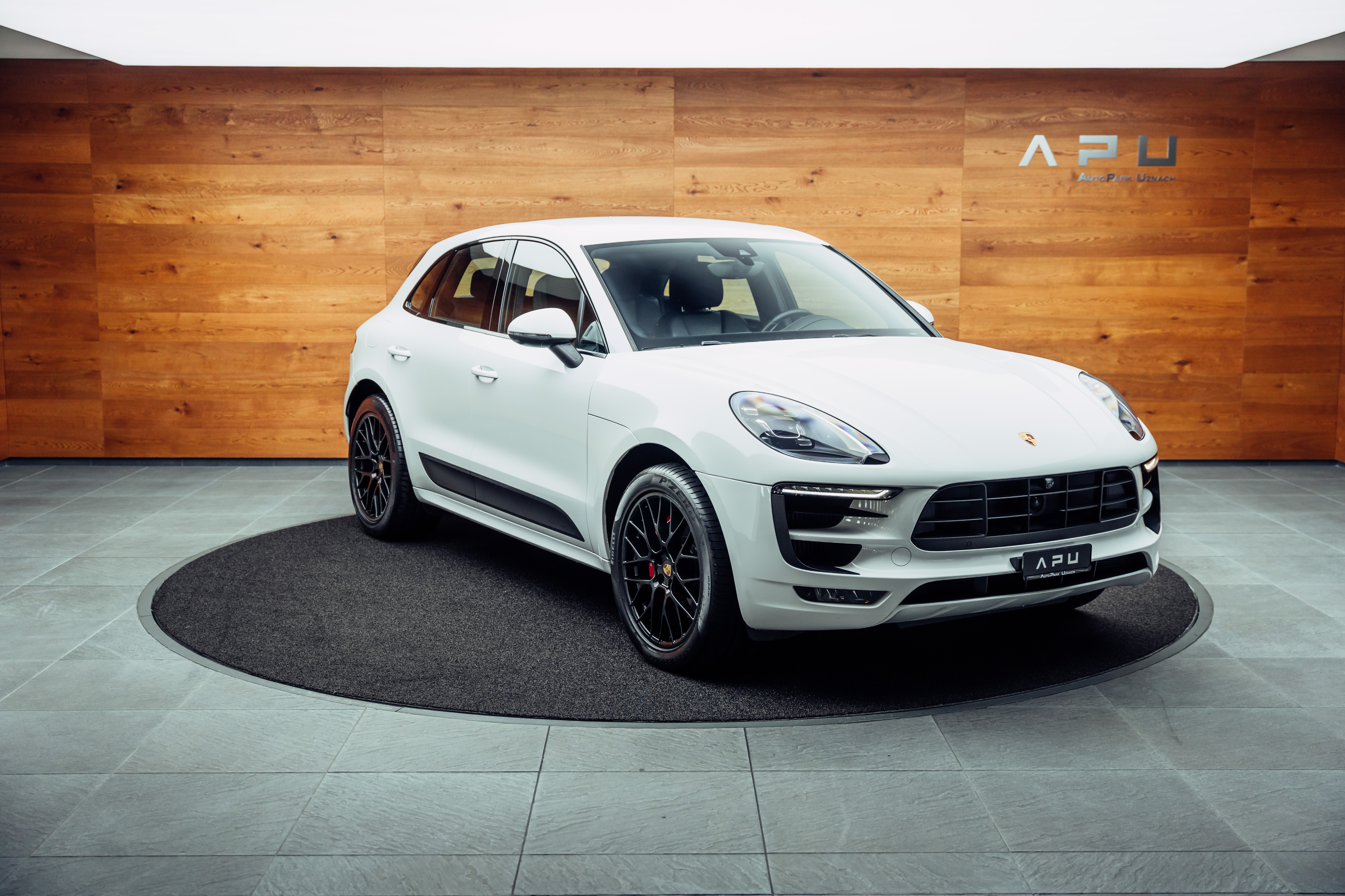 PORSCHE Macan GTS PDK