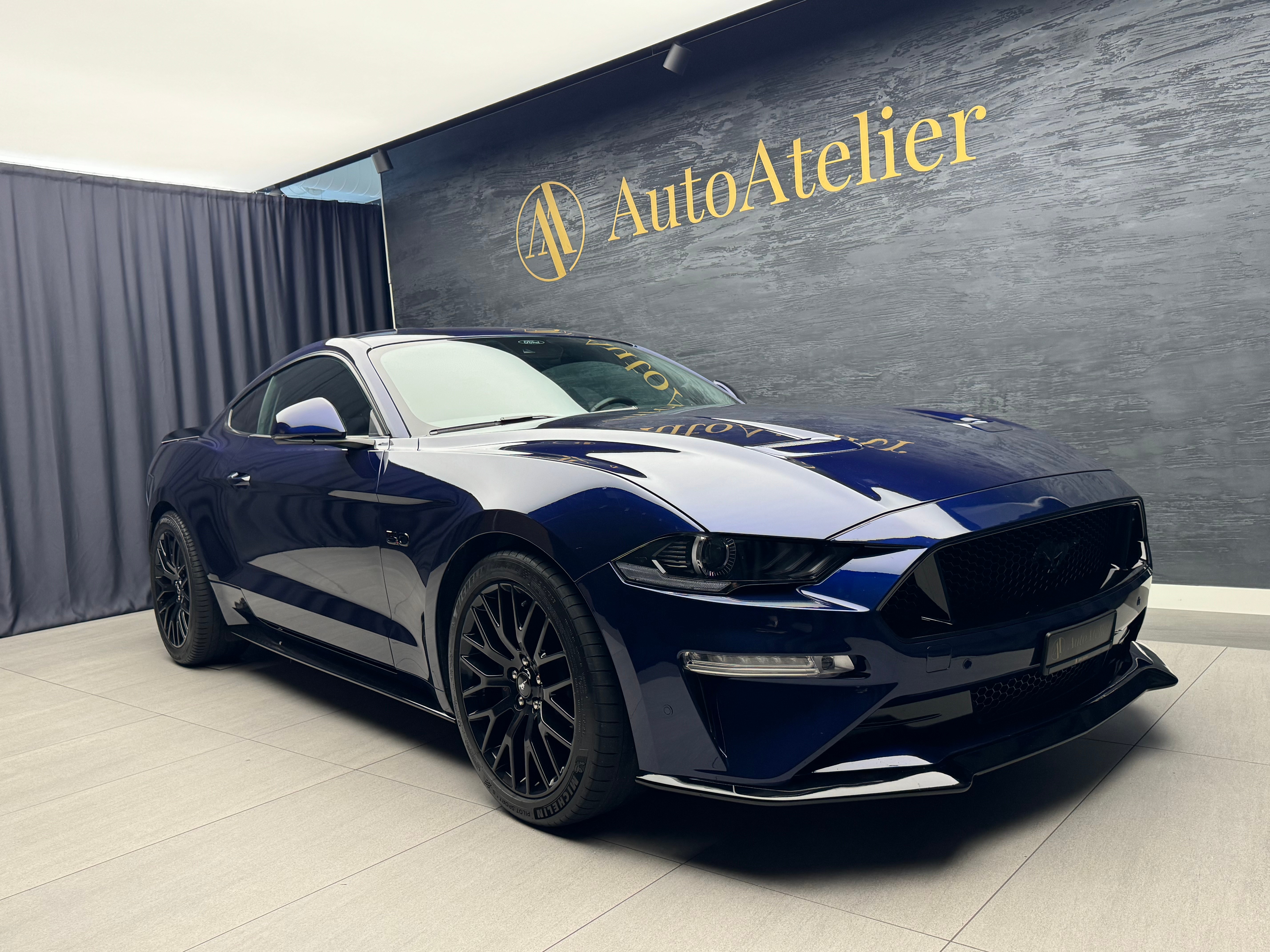 FORD Mustang Fastback 5.0 V8 GT 55 Automat