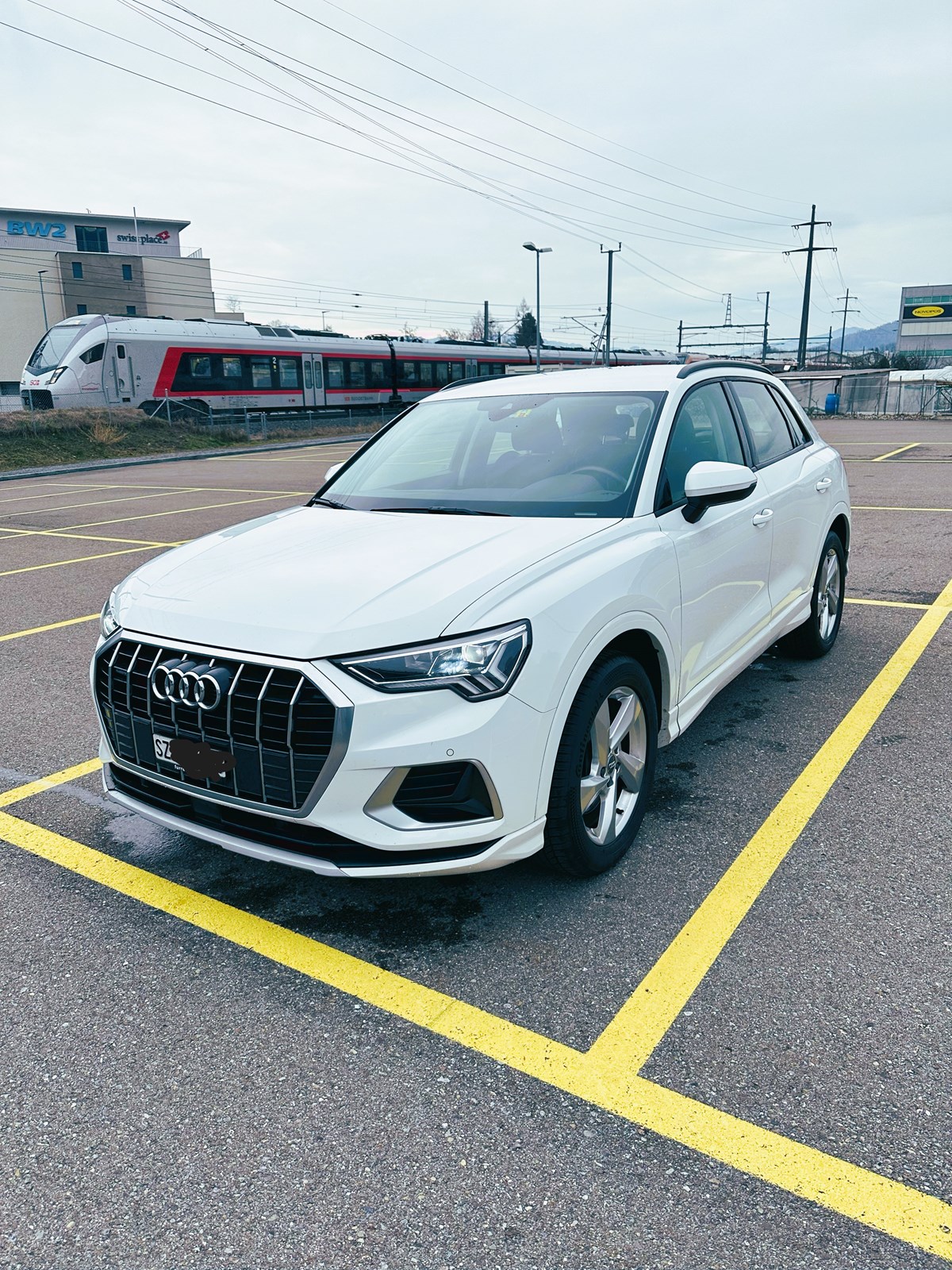 AUDI Q3 40 TFSI S line quattro S-tronic