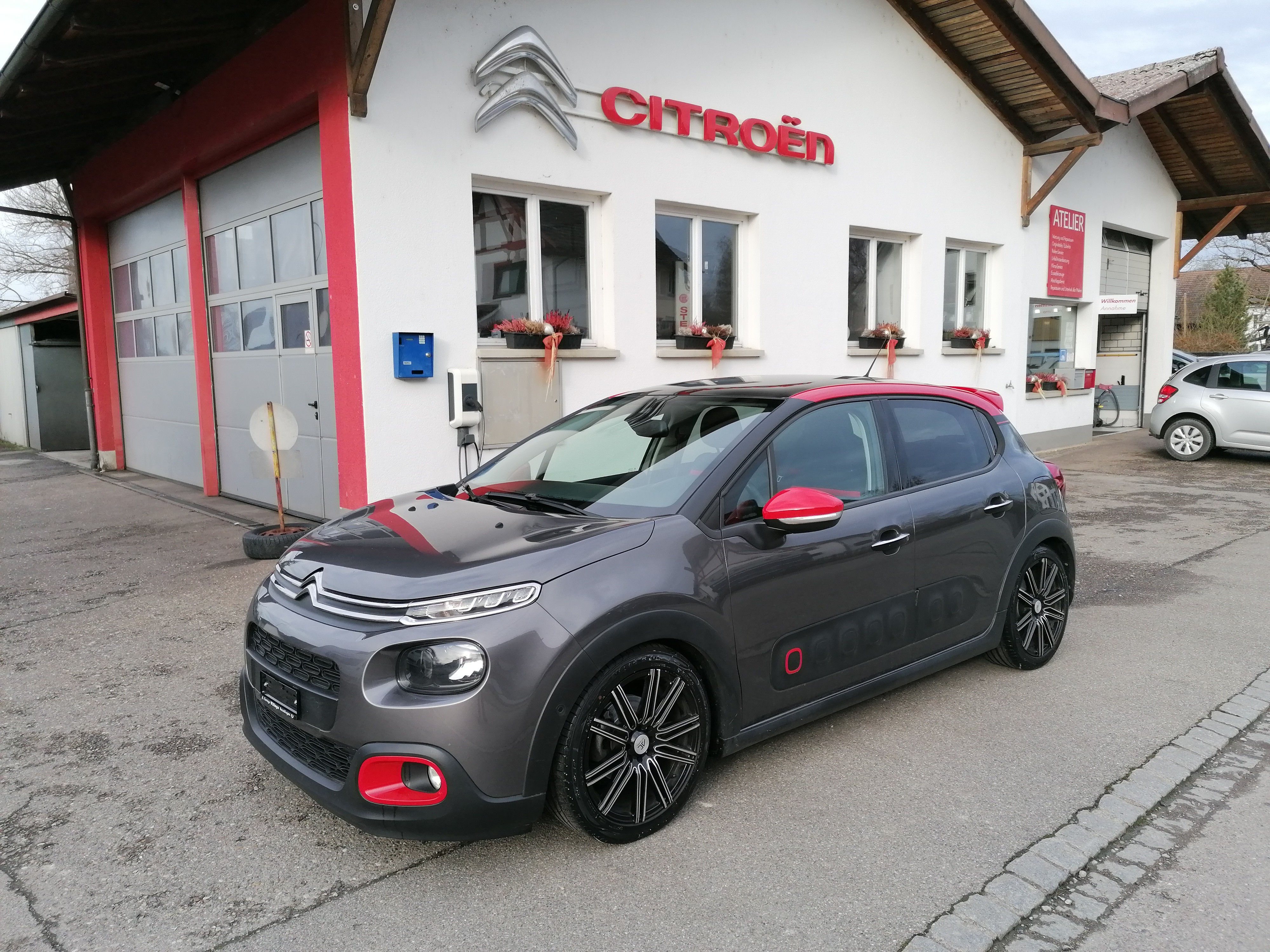 CITROEN C3 1.2i PureTech Shine EAT6