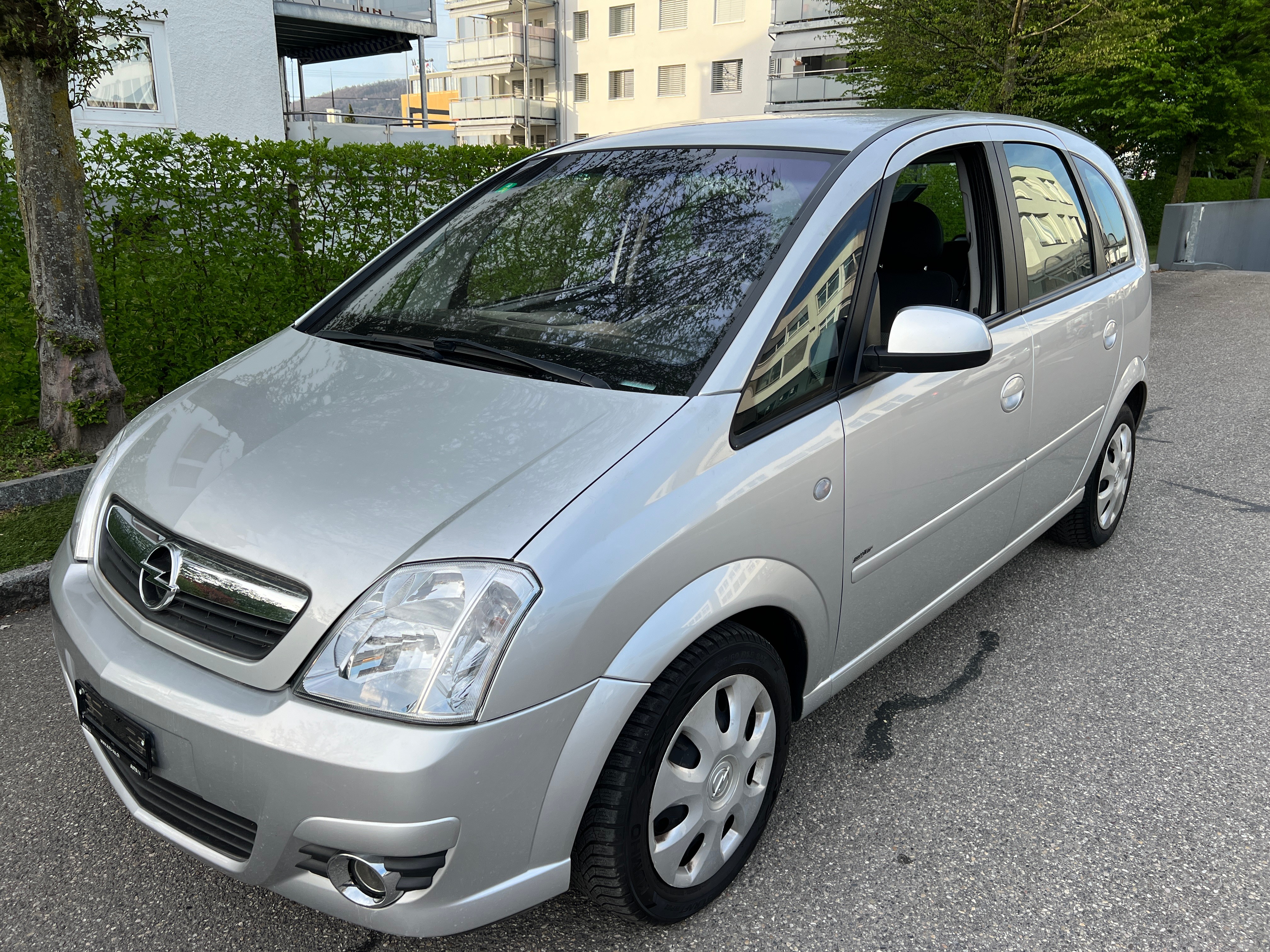 OPEL Meriva 1.8i 16V Cosmo