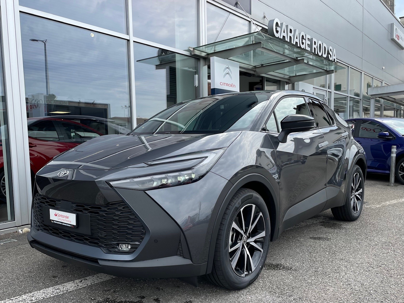 TOYOTA C-HR 1.8 HSD CVT Trend