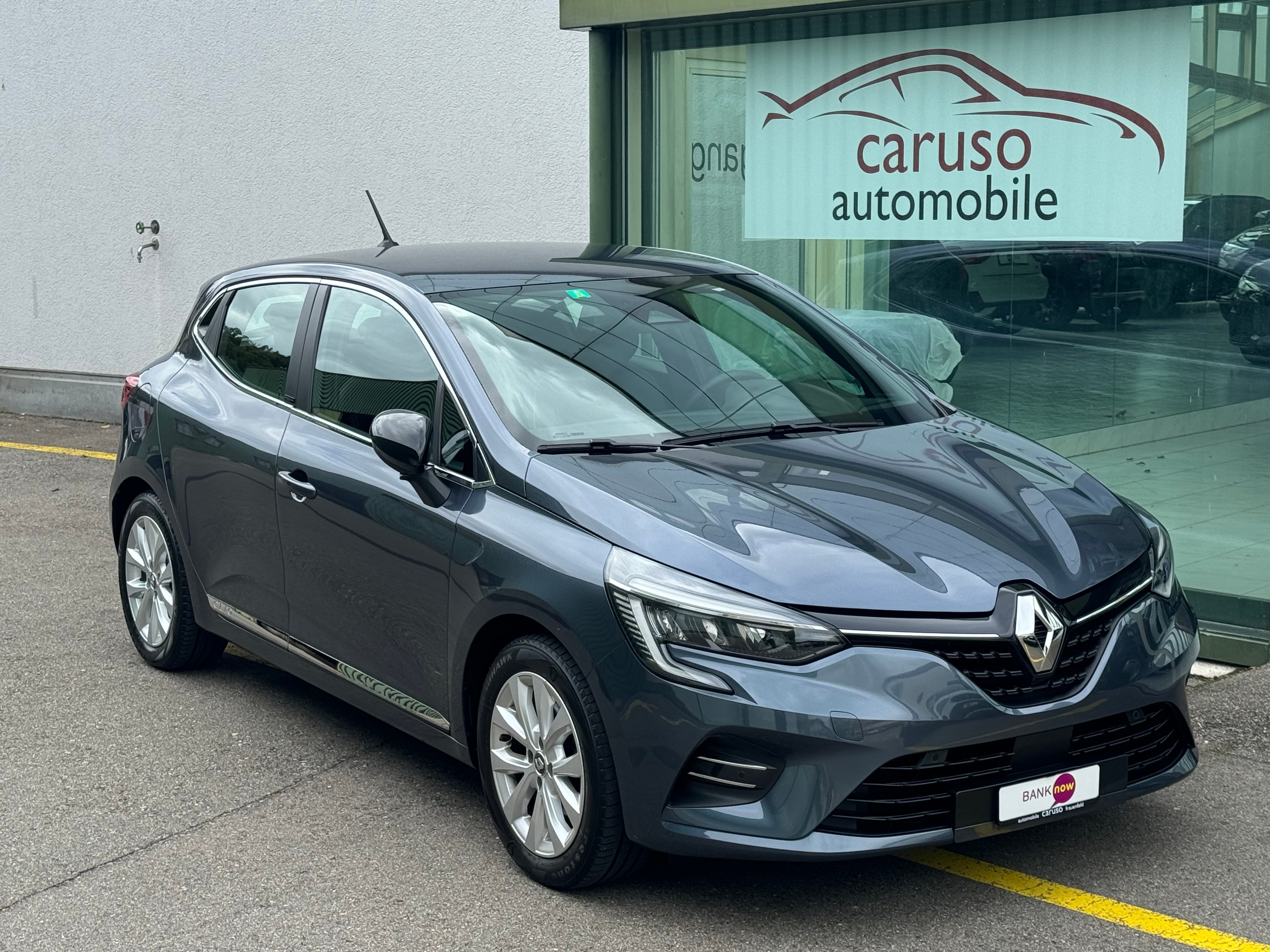 RENAULT Clio 1.6 E-Tech Intens