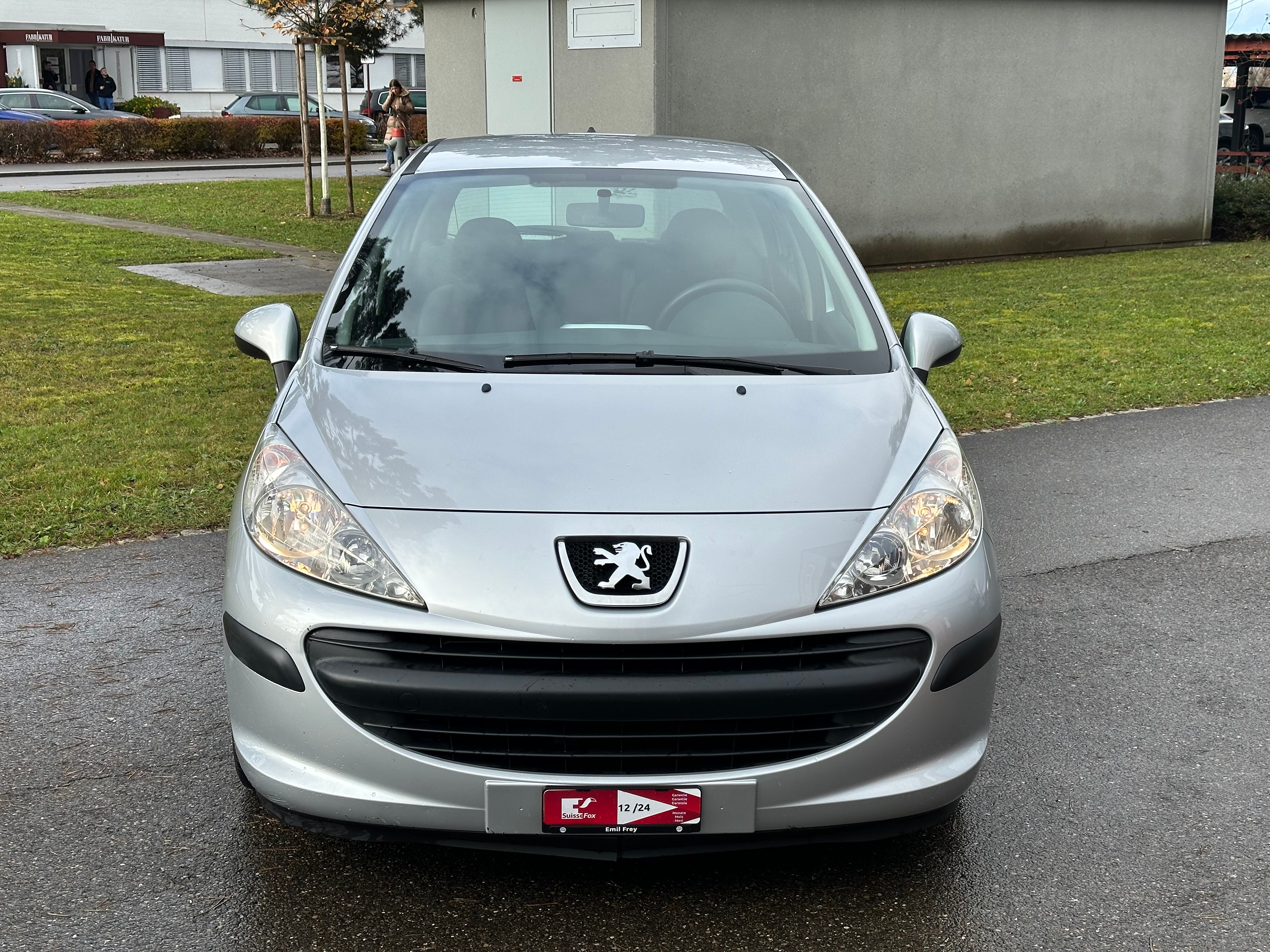 PEUGEOT 207 1.4 16V Trendy