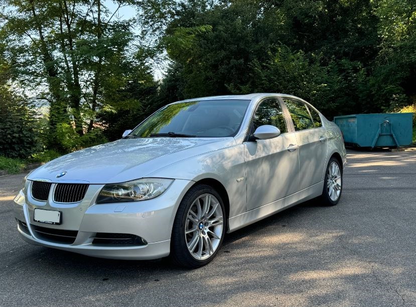 BMW 330 i