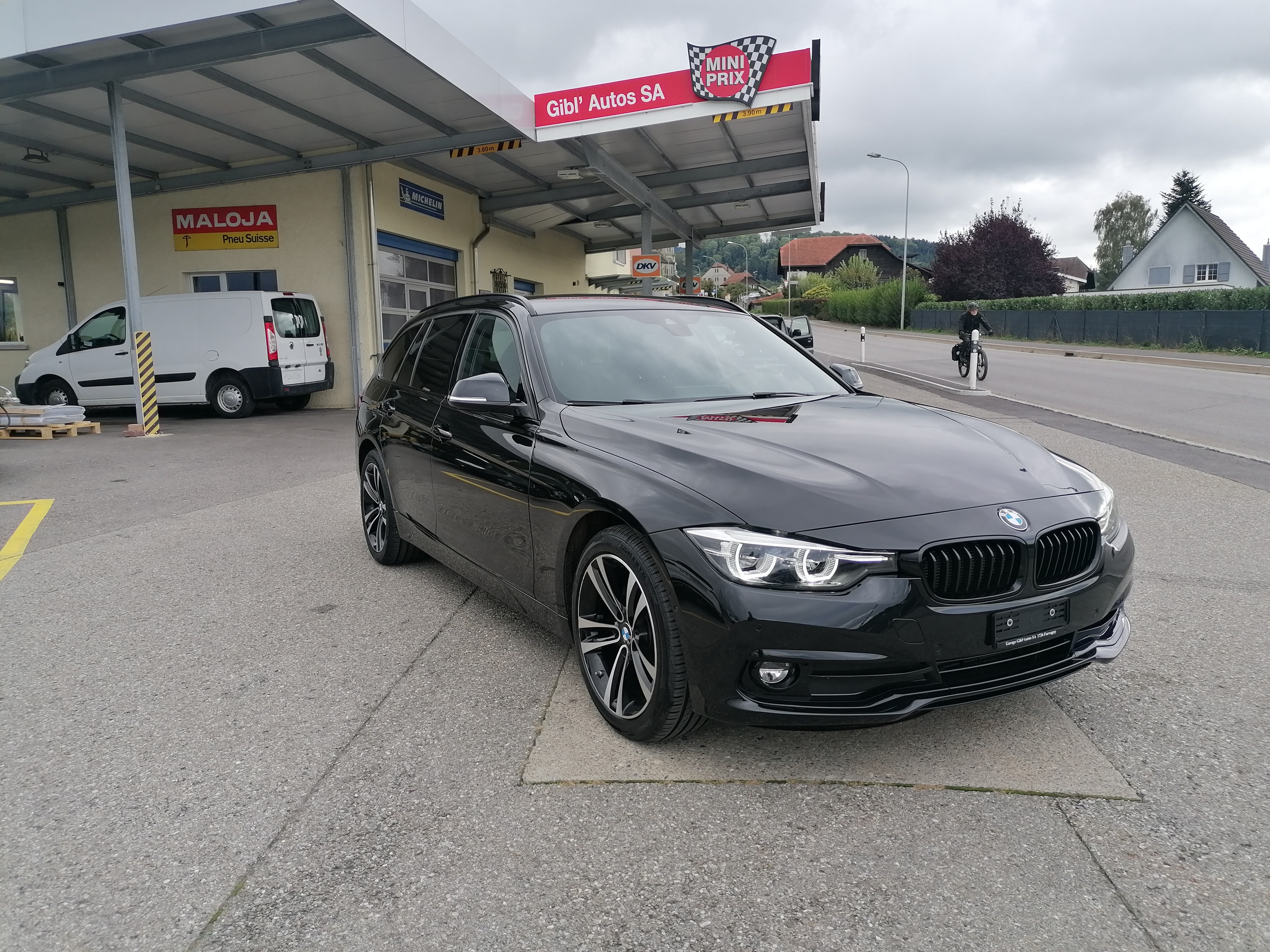 BMW 320d xDrive Touring Edition Sport Line Steptronic