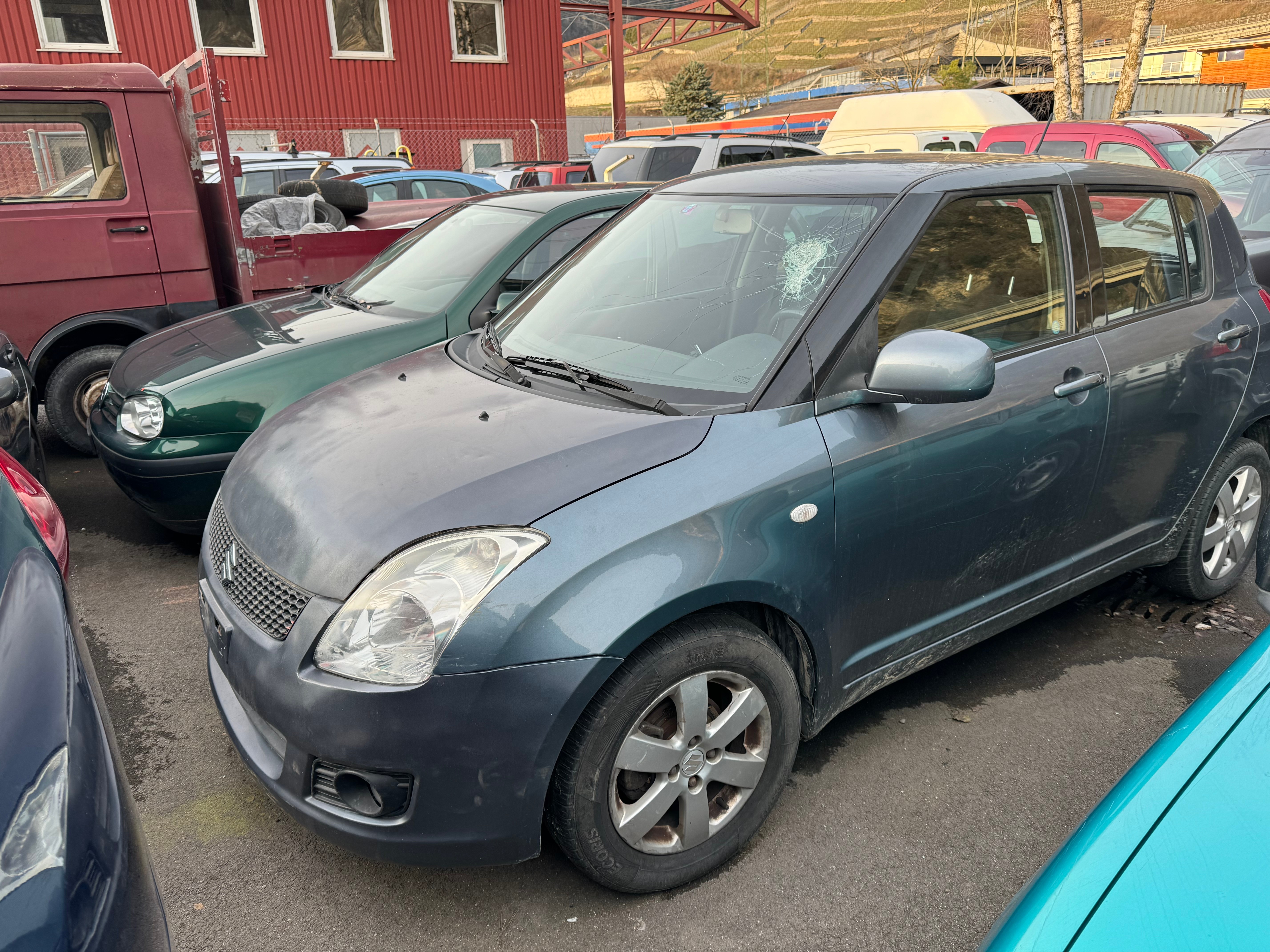 SUZUKI Swift 1.3i 16V GL Top 4x4