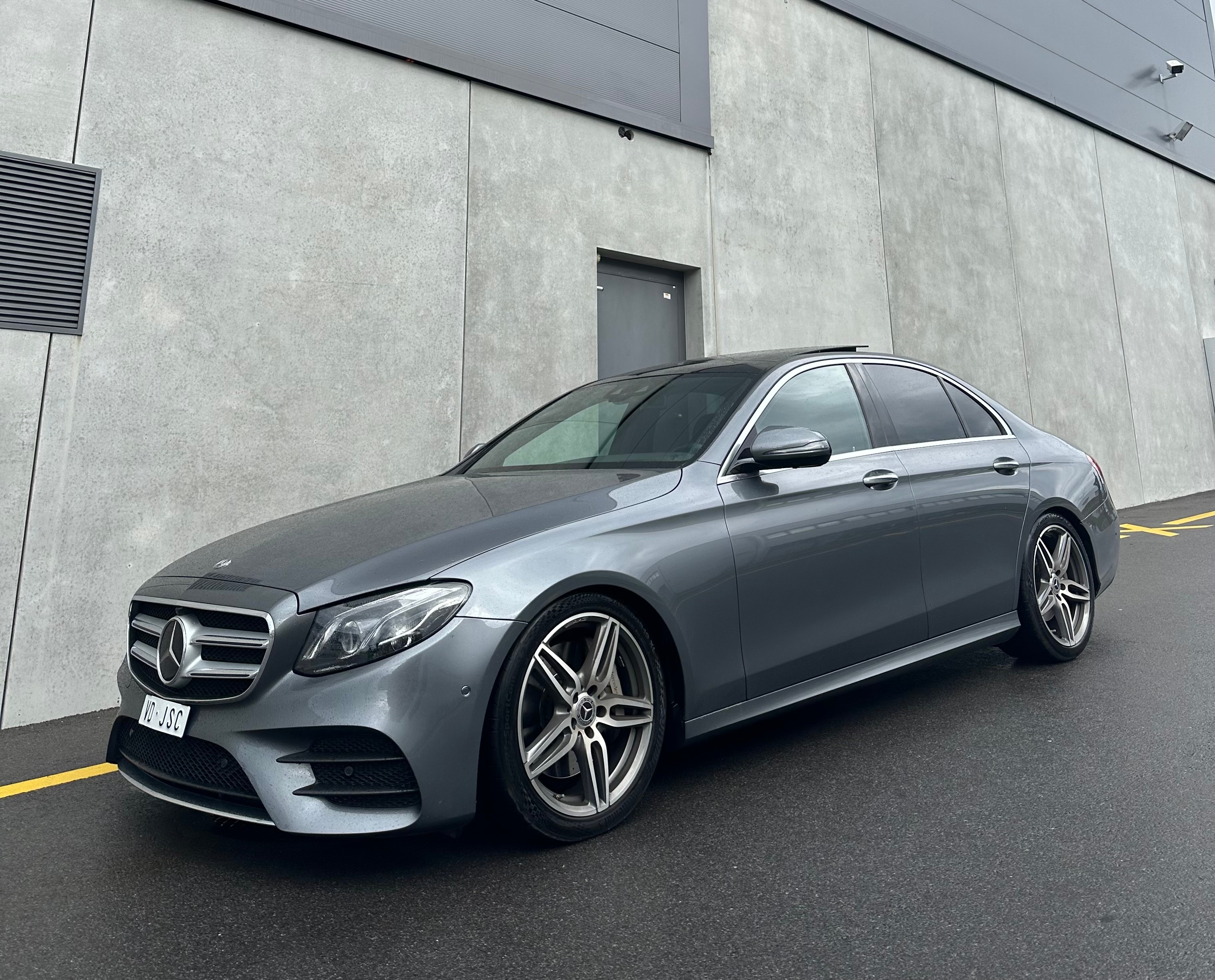 MERCEDES-BENZ E 350 d AMG Line 4Matic 9G-Tronic