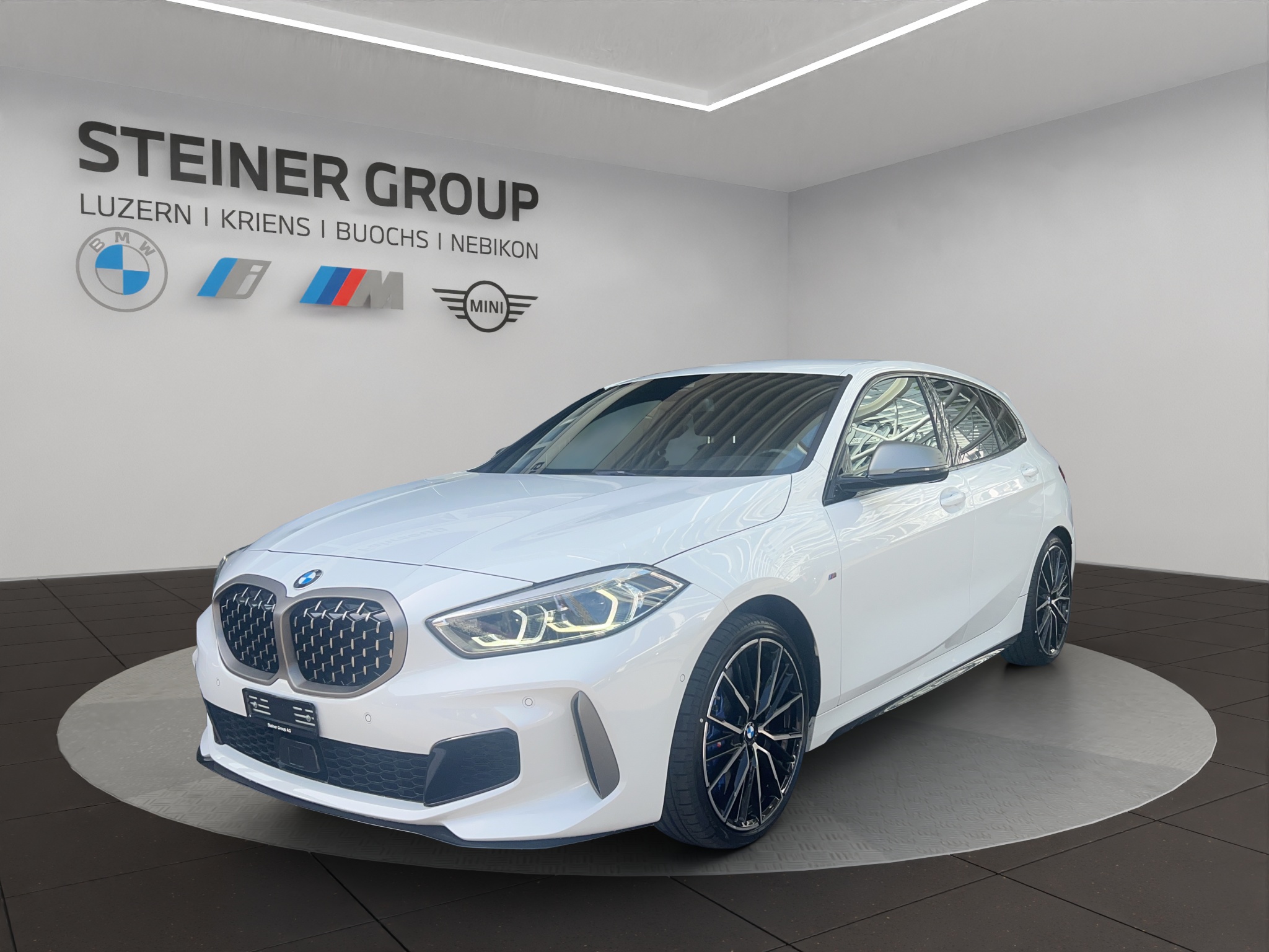 BMW M135i xDrive Steptronic