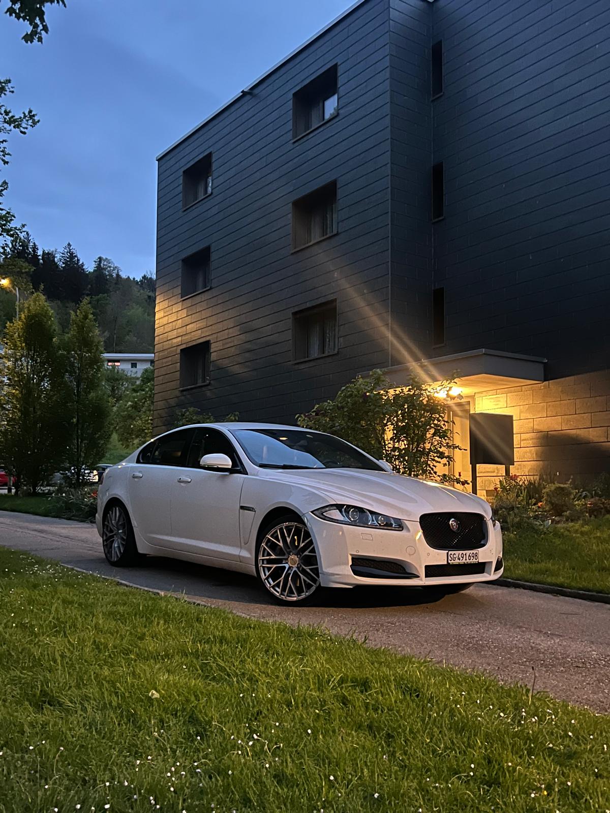 JAGUAR XF 3.0 V6 S/C Premium Luxury 4x4