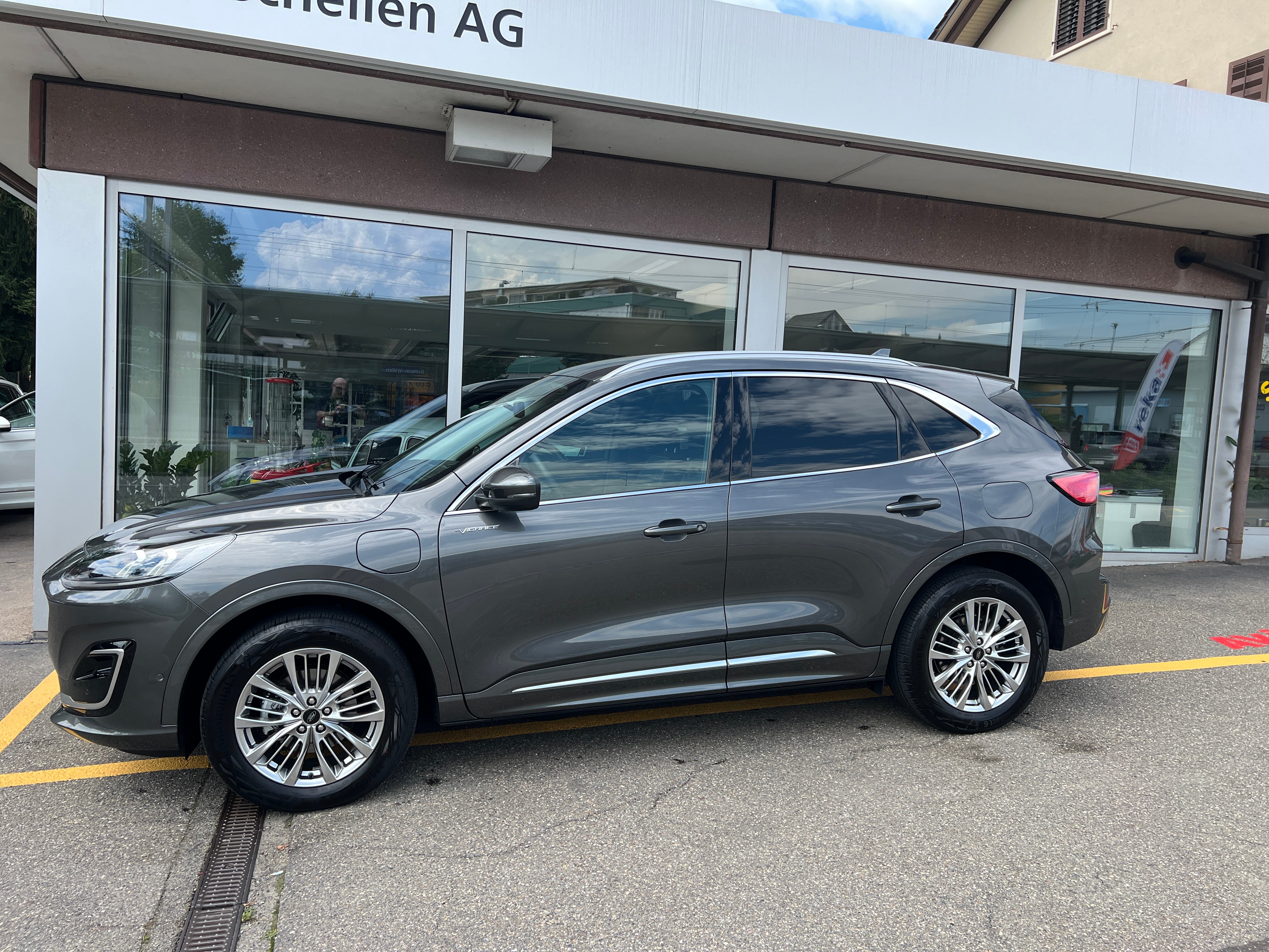 FORD Kuga 2.5 PHEV Vignale 2WD Werksgarantie 84 Monate oder 150'000km