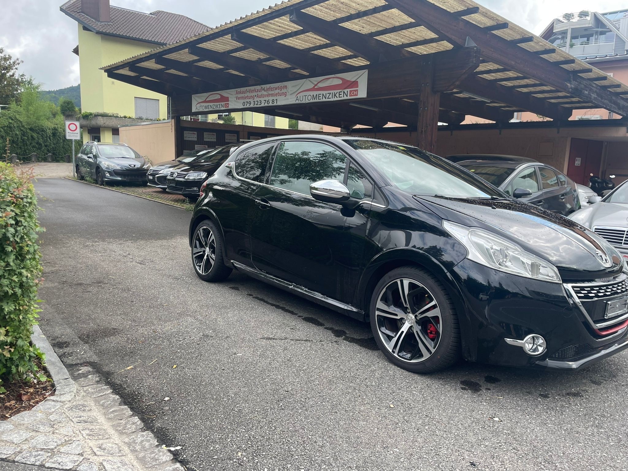 PEUGEOT 208 1.6 Turbo GTi