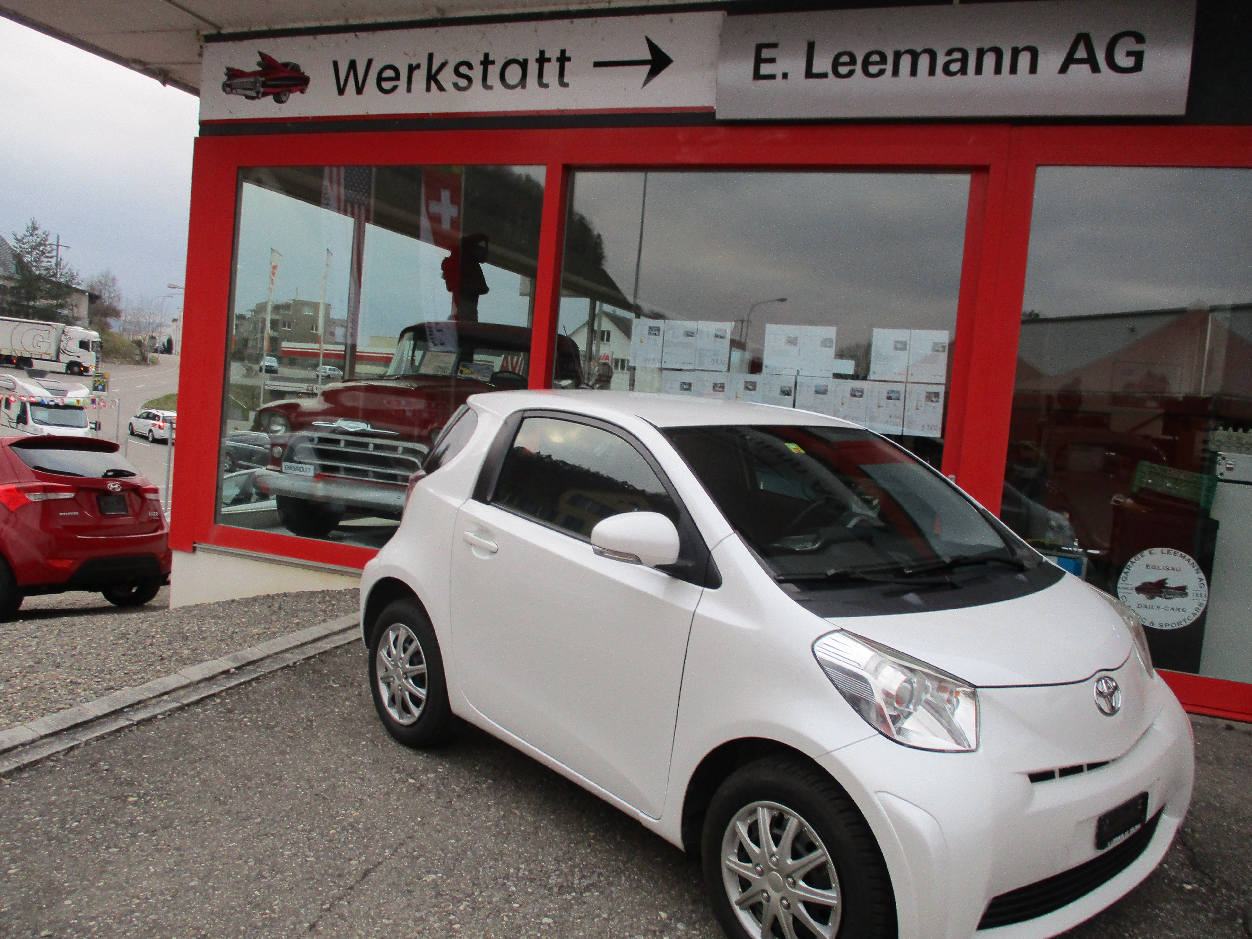 TOYOTA iQ 1.0 VVT-i Multidrive