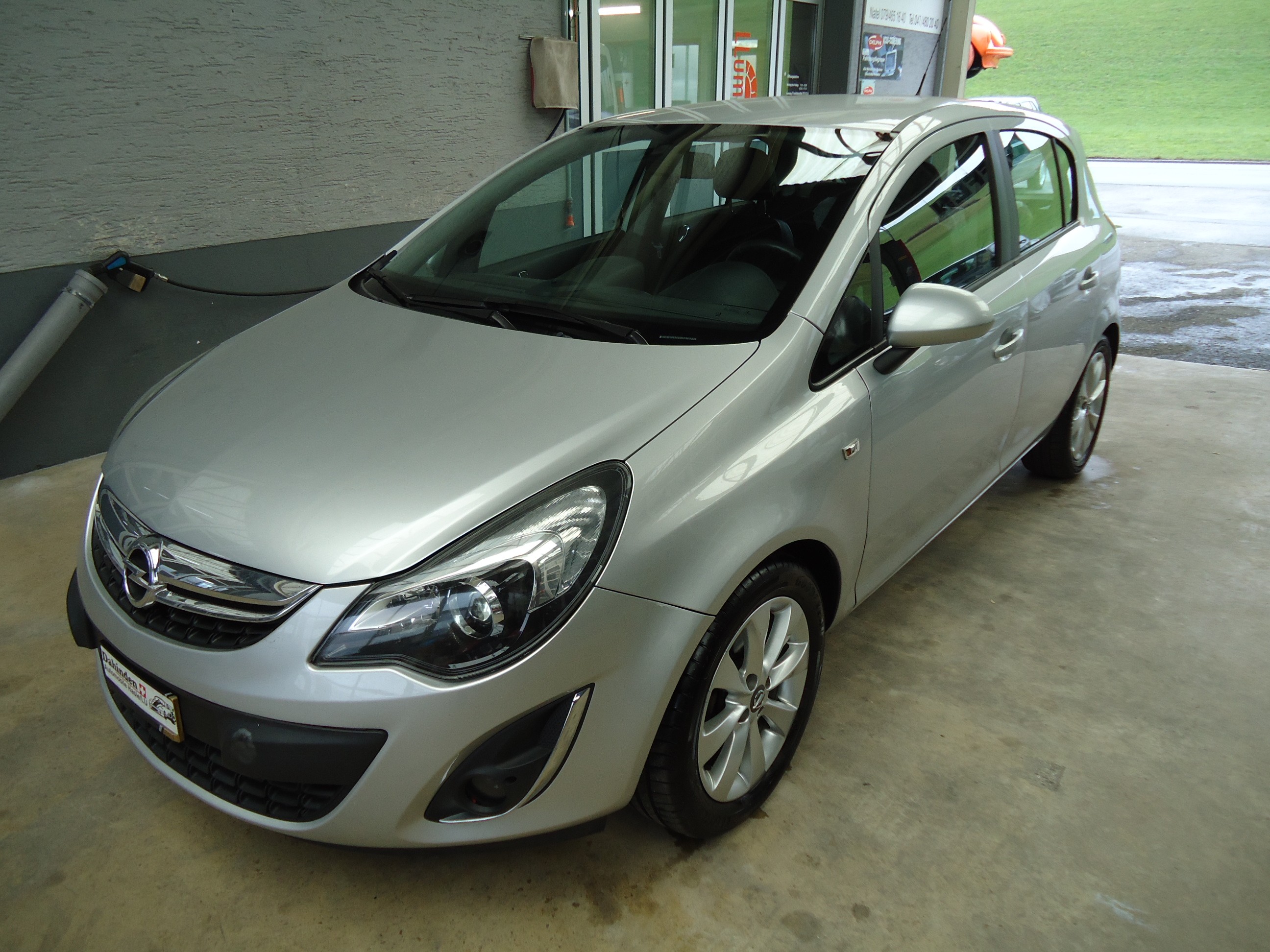 OPEL Corsa 1.4 TP Color Edition