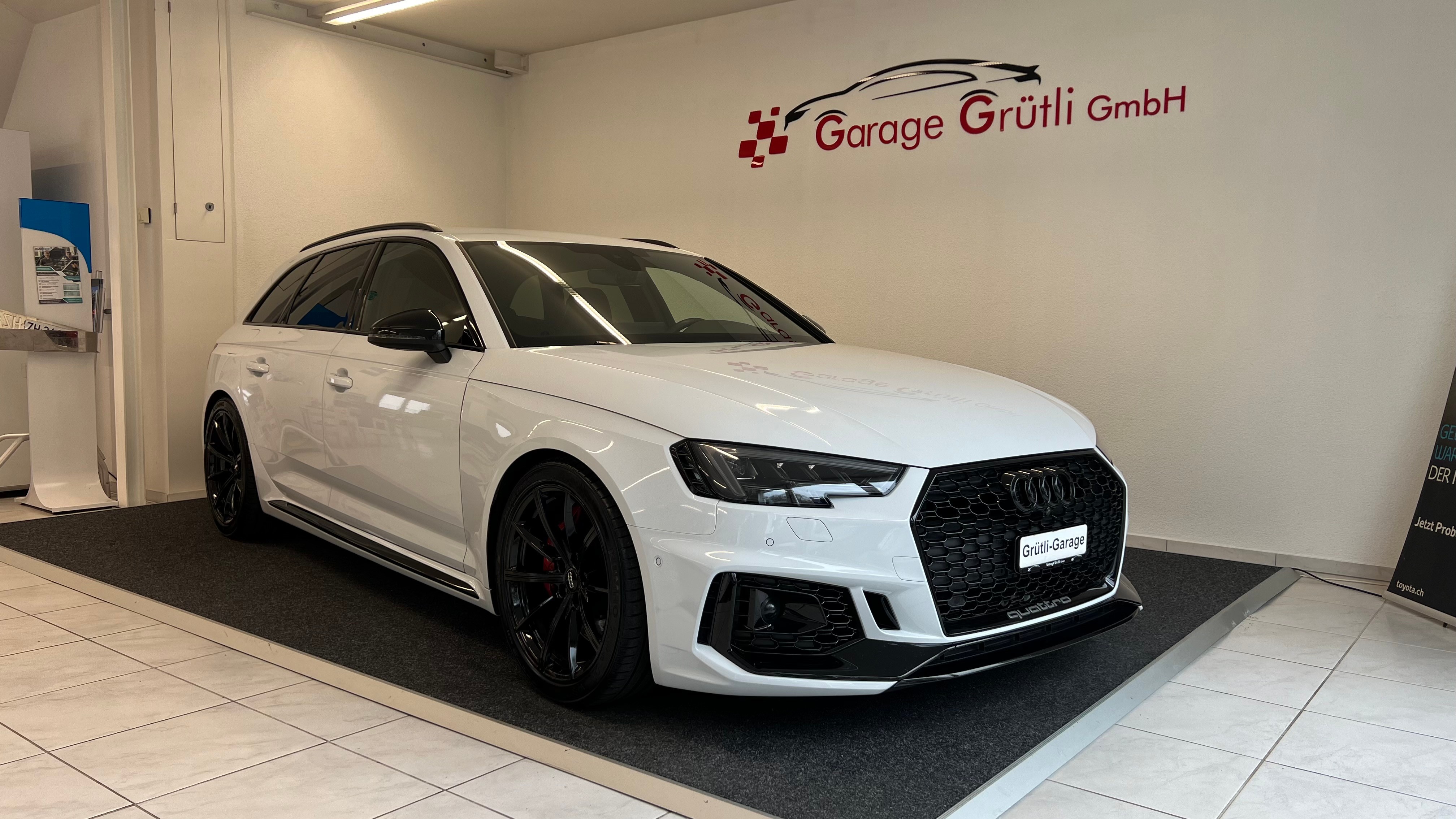 AUDI RS4 Avant 2.9 TFSI quattro tiptronic