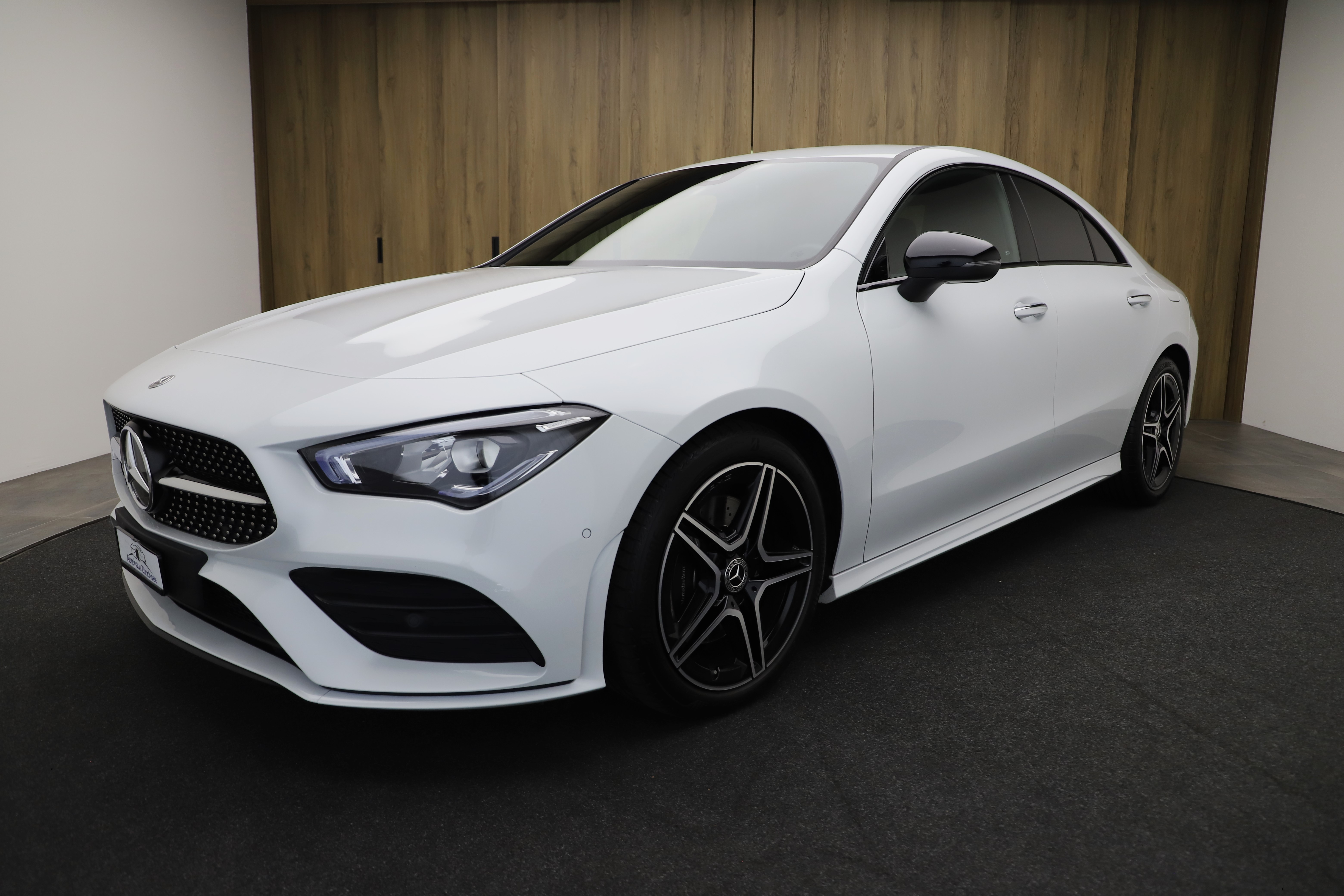 MERCEDES-BENZ CLA 200 AMG Line 7G-DCT