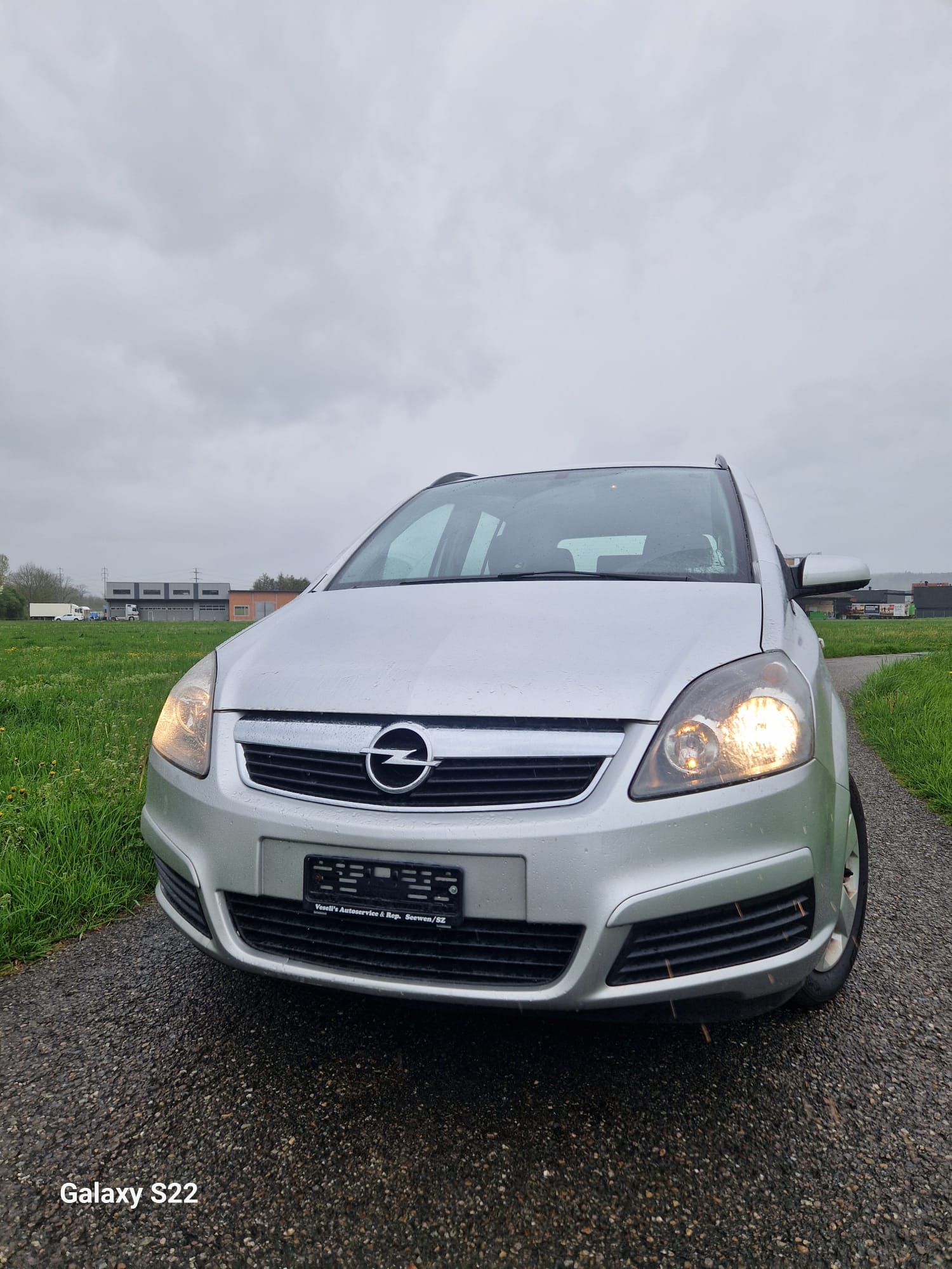 OPEL Zafira 2.2i 16V Enjoy