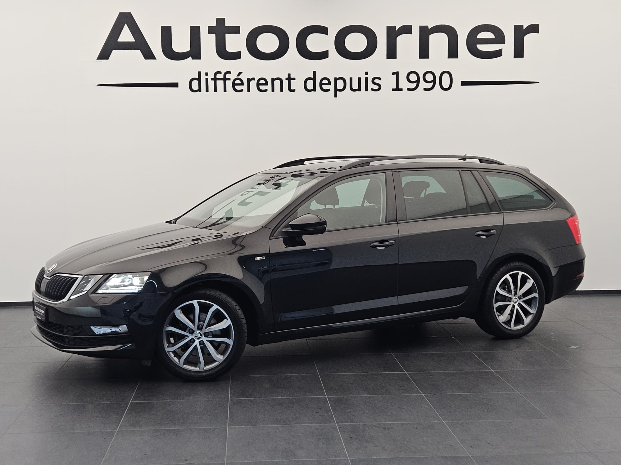 SKODA Octavia Combi 1.5 TSI Soleil DSG