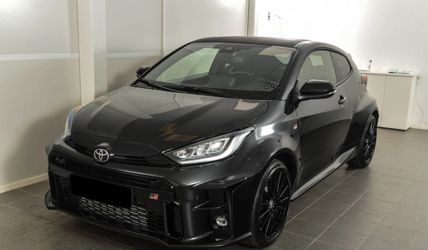 TOYOTA Yaris 1.6 GR Sport