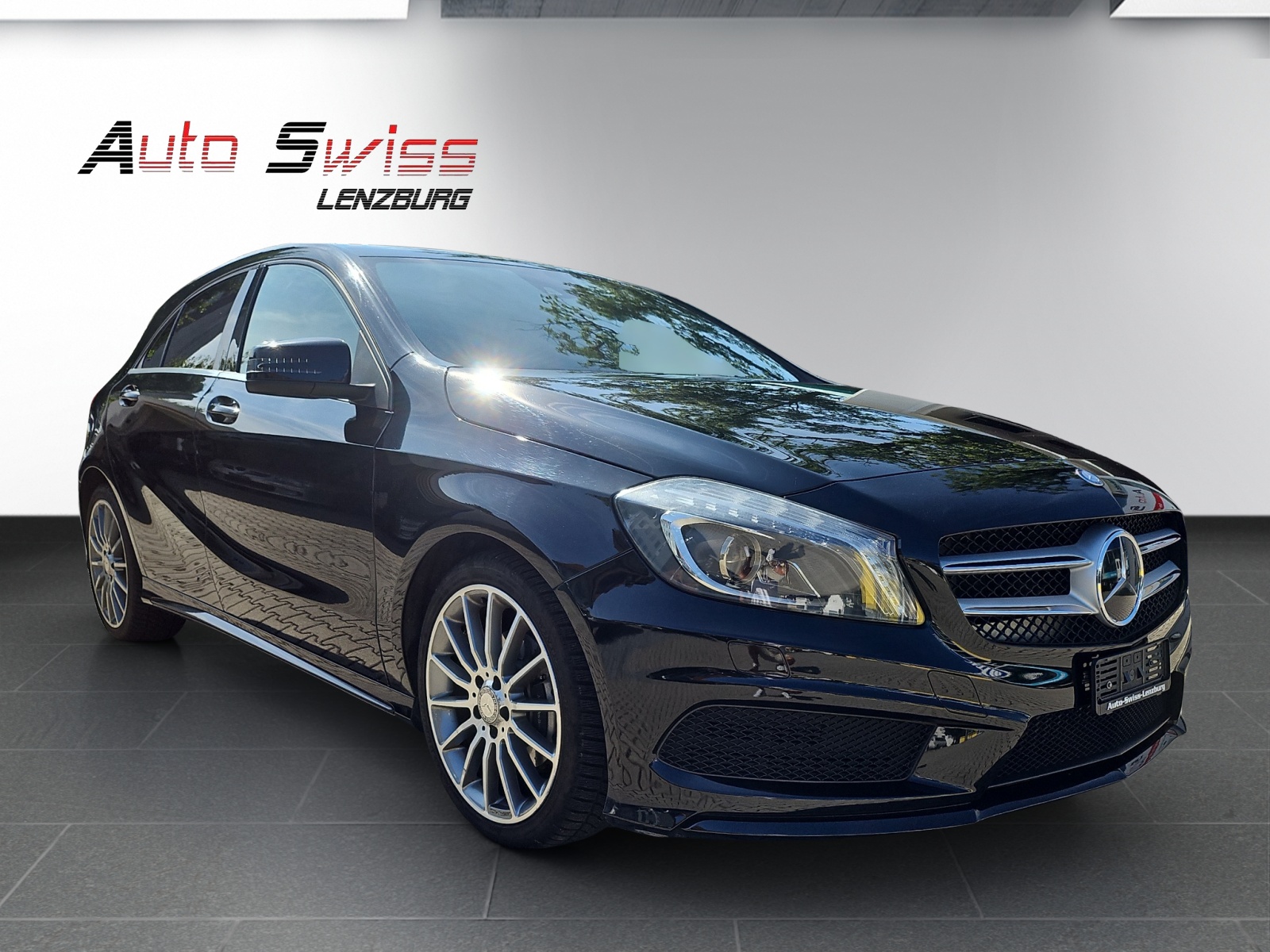 MERCEDES-BENZ A 180 AMG Line 7G-DCT