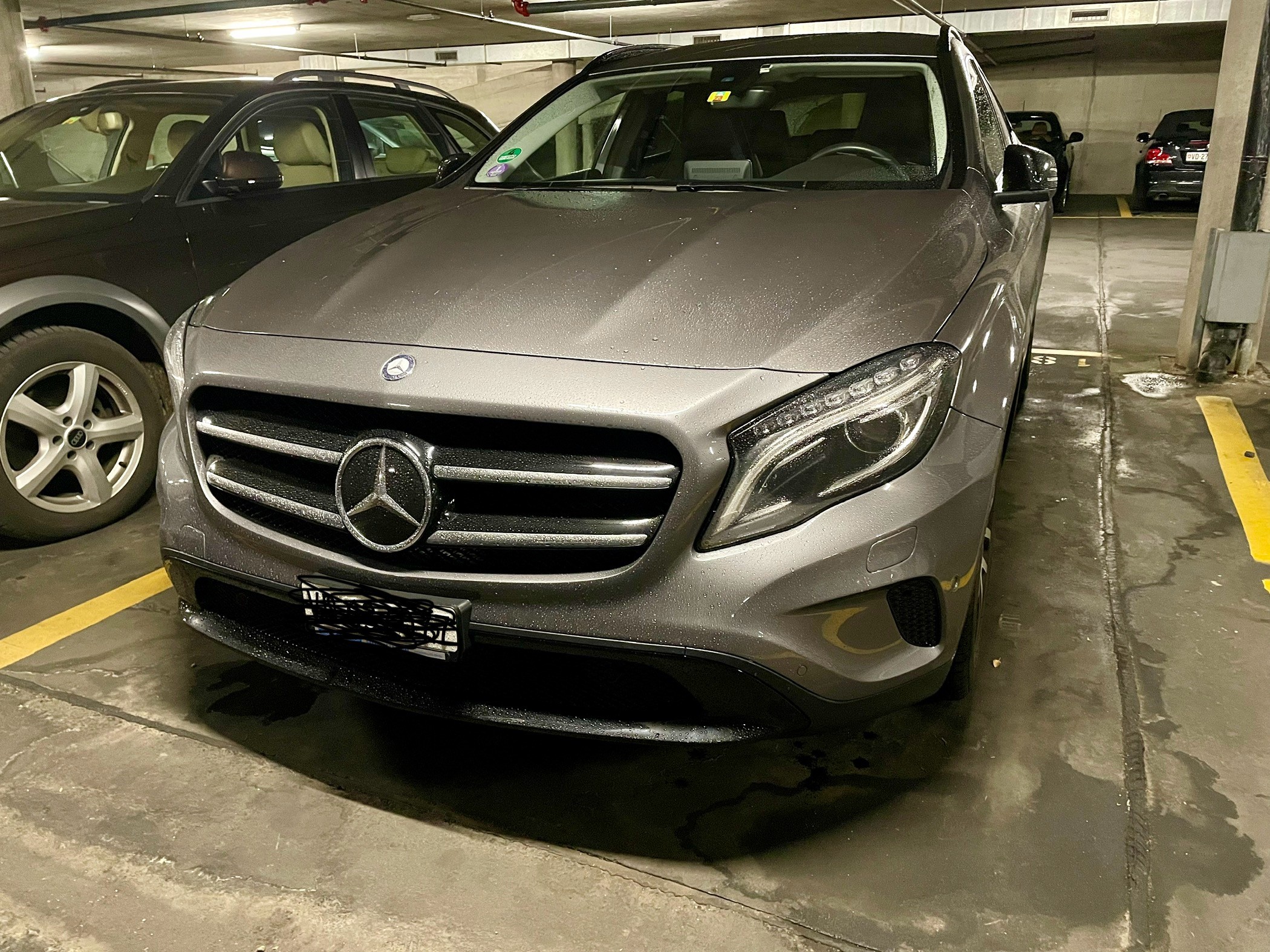 MERCEDES-BENZ GLA 200 7G-DCT