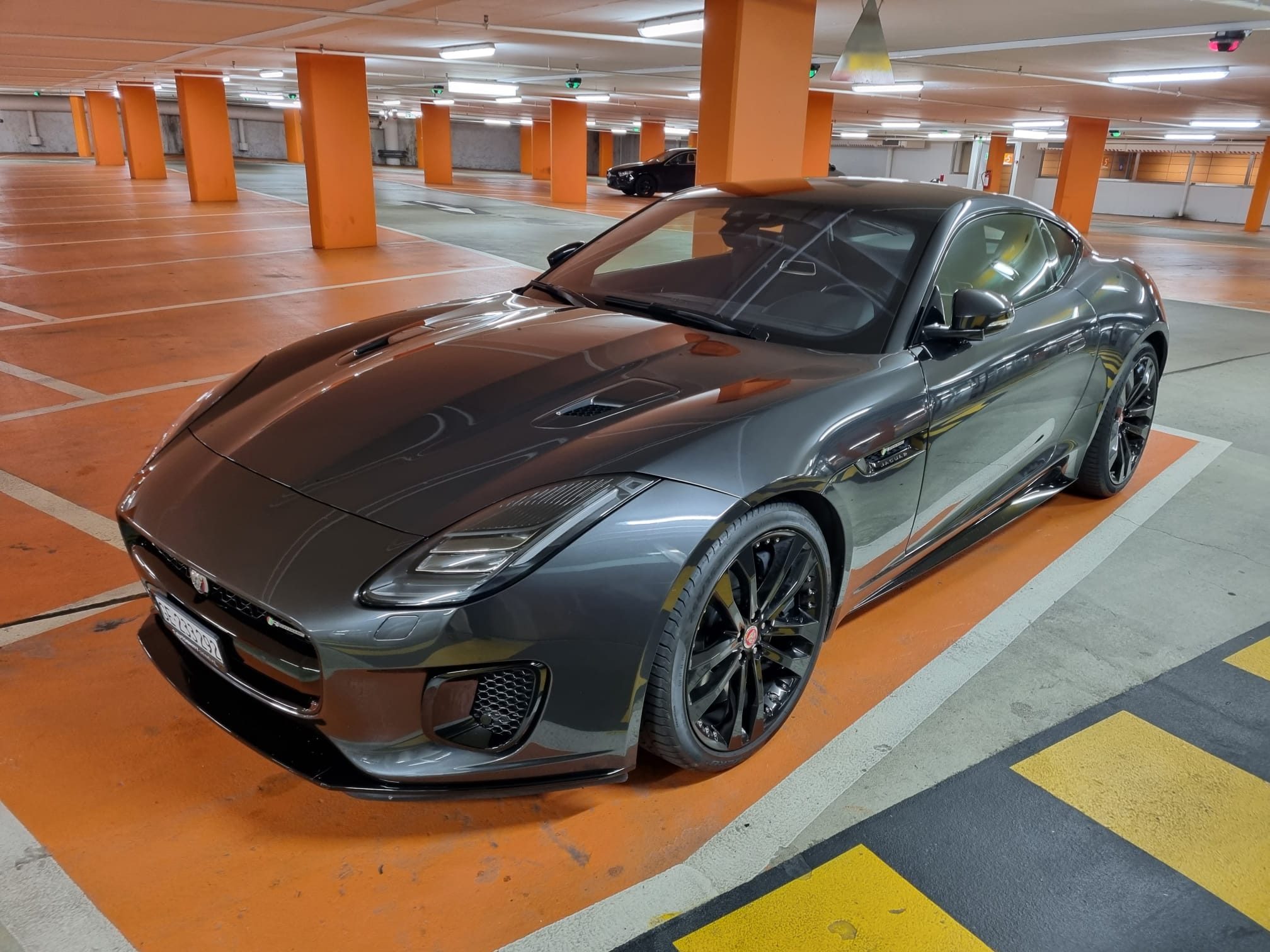 JAGUAR F-Type Coupé 3.0 V6 S/C AWD R-Dynamic Automatik