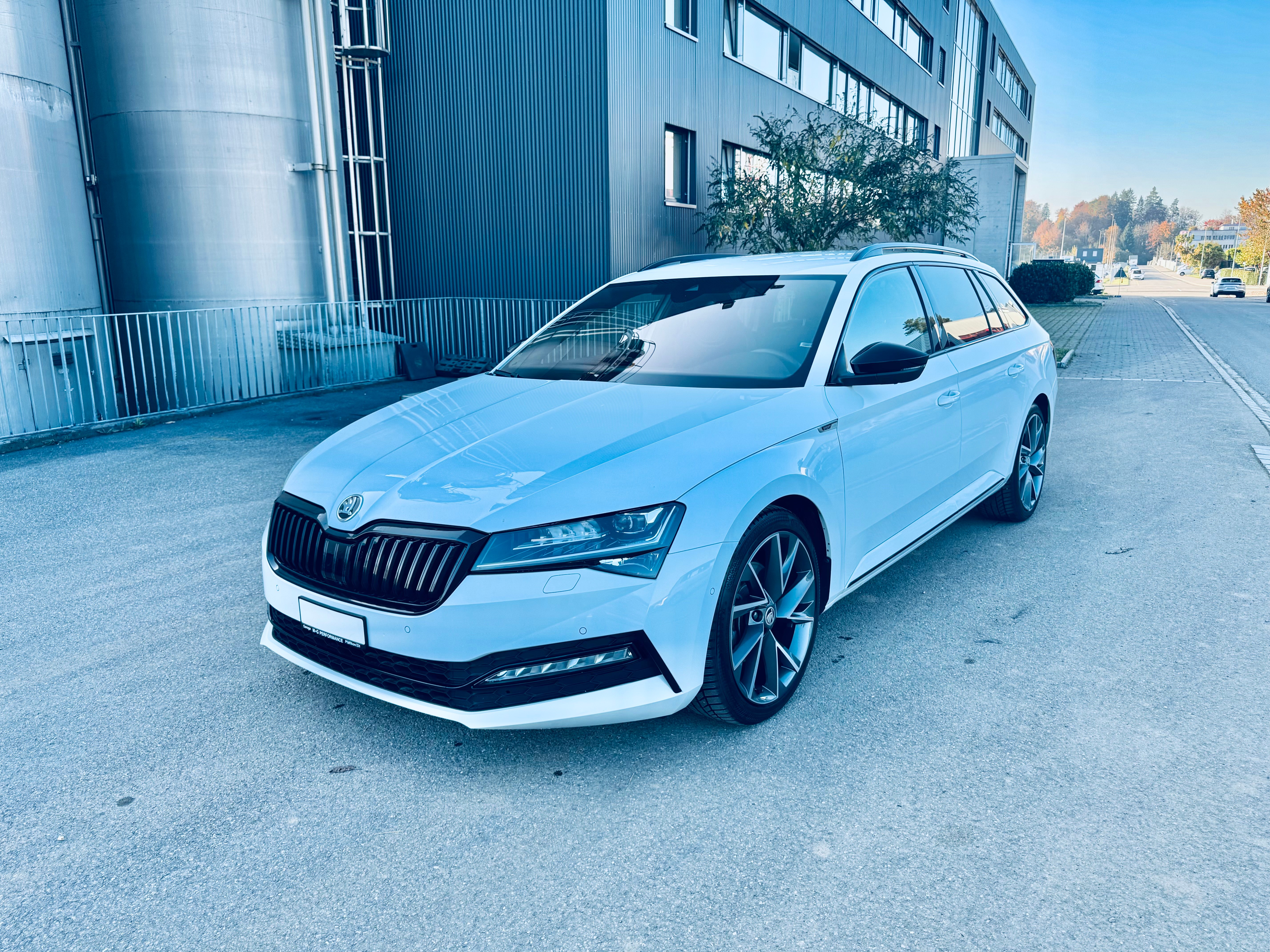 SKODA Superb Combi 2.0 TDi SportLine 4x4 DSG