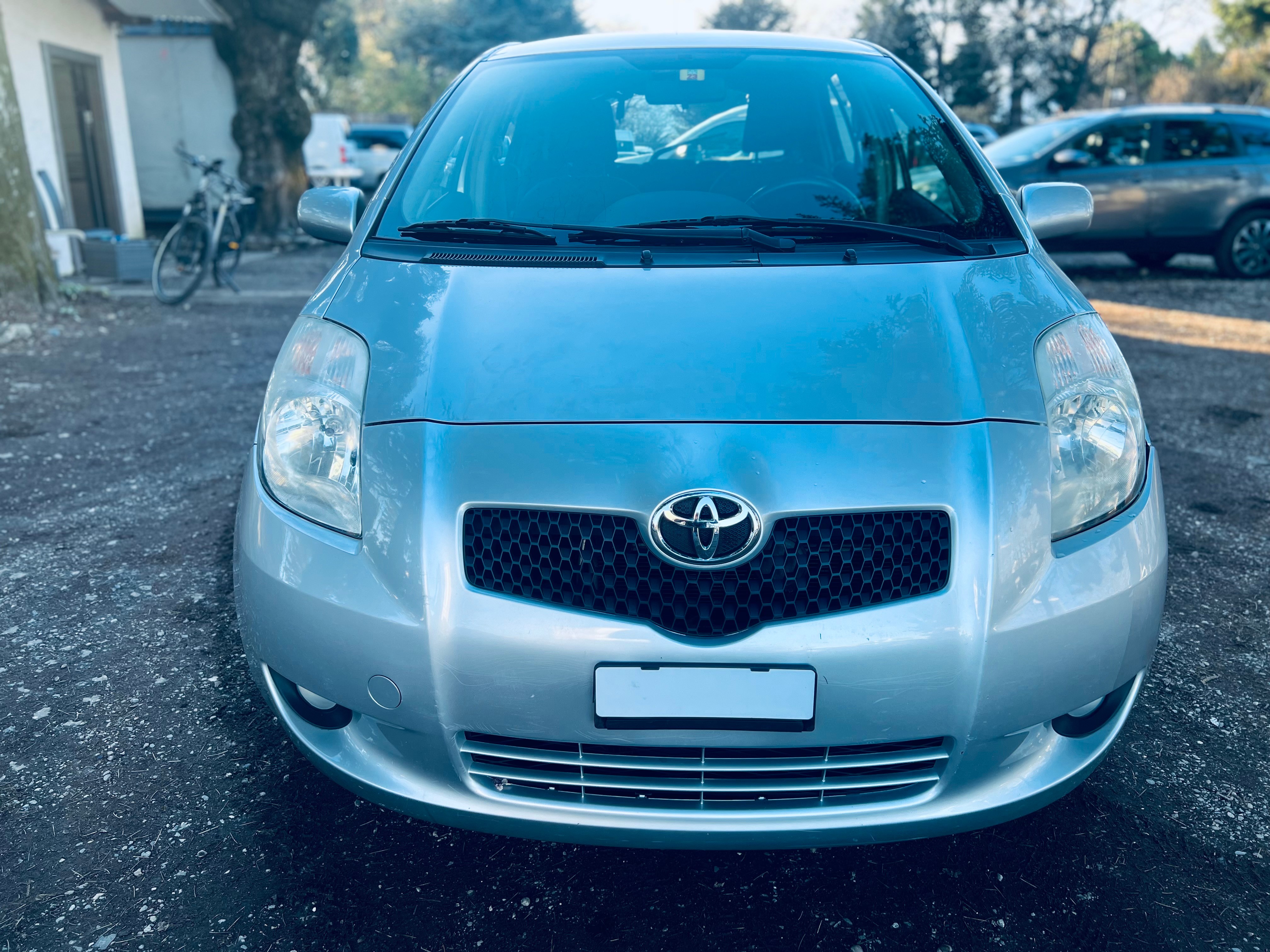 TOYOTA Yaris 1.3 Linea Luna